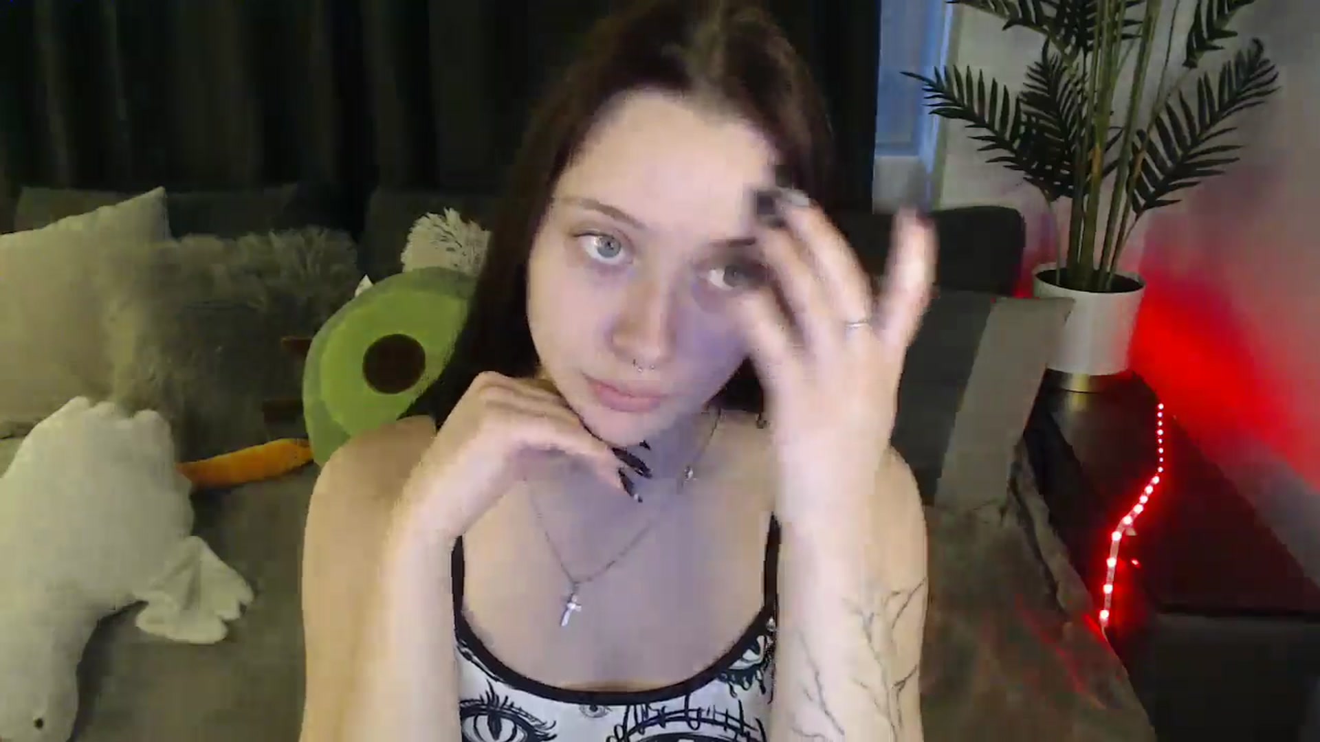 Gallery image thumbnail from SerenaSantos's myfreecams stream on, 06/02/2025, 13:00 image 16 of 20