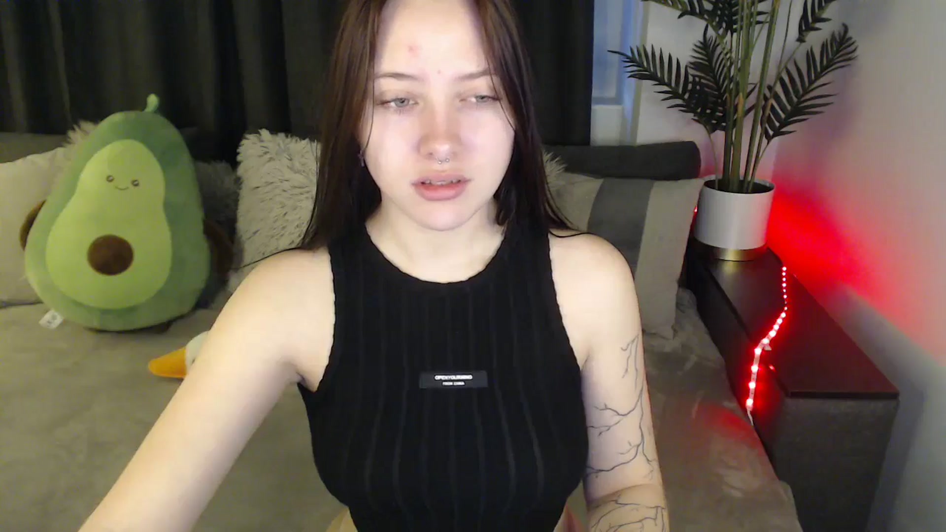 Gallery image thumbnail from SerenaSantos's myfreecams stream on, 06/03/2025, 08:19 image 20 of 20