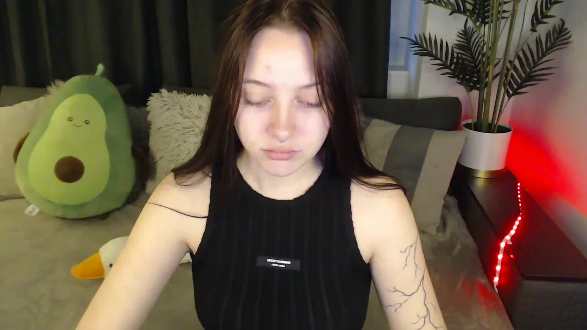 Gallery image thumbnail from SerenaSantos's myfreecams stream on, 06/03/2025, 09:33 image 15 of 20