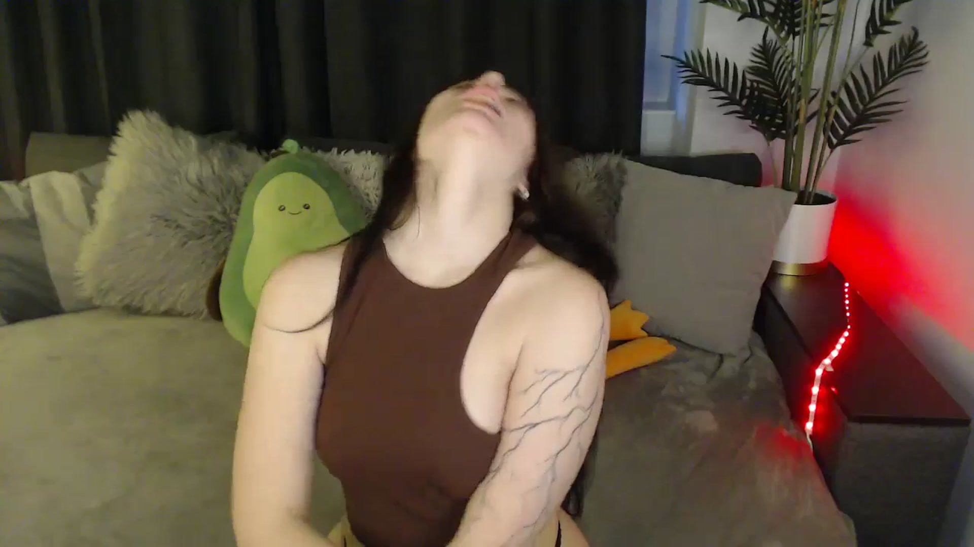 Gallery image thumbnail from SerenaSantos's myfreecams stream on, 06/04/2025, 09:23 image 16 of 20