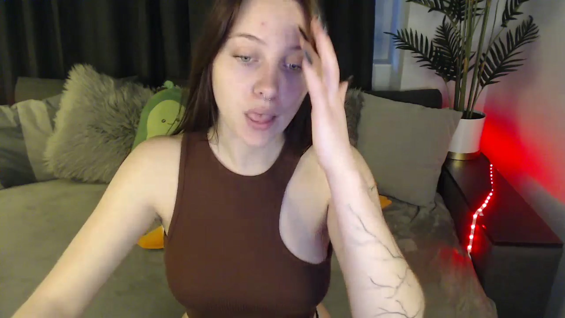 Gallery image thumbnail from SerenaSantos's myfreecams stream on, 06/04/2025, 09:23 image 8 of 20