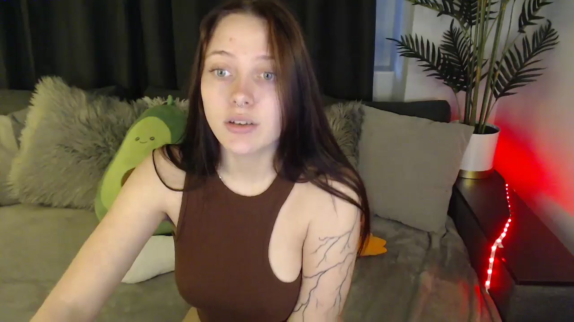 Gallery image thumbnail from SerenaSantos's myfreecams stream on, 06/04/2025, 12:19 image 14 of 20