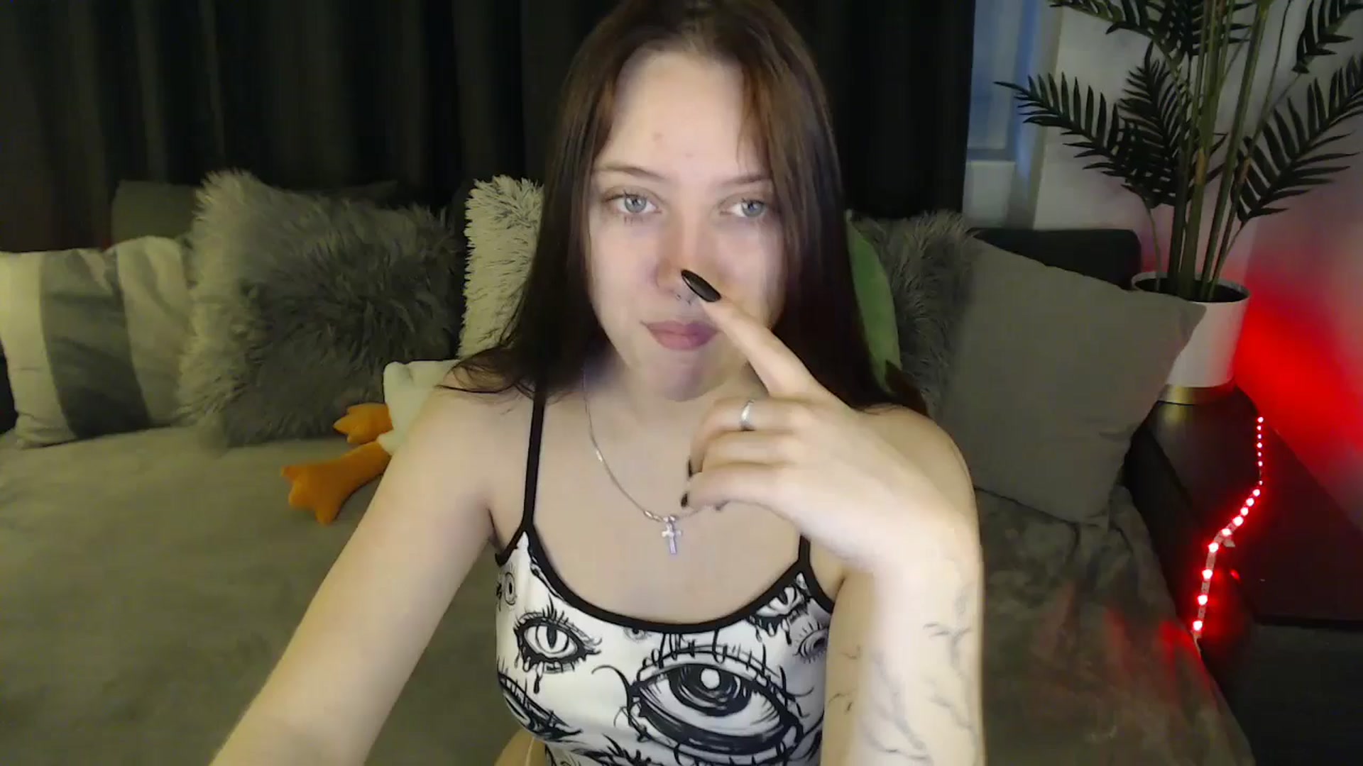 Gallery image thumbnail from SerenaSantos's myfreecams stream on, 06/06/2025, 08:38 image 19 of 20