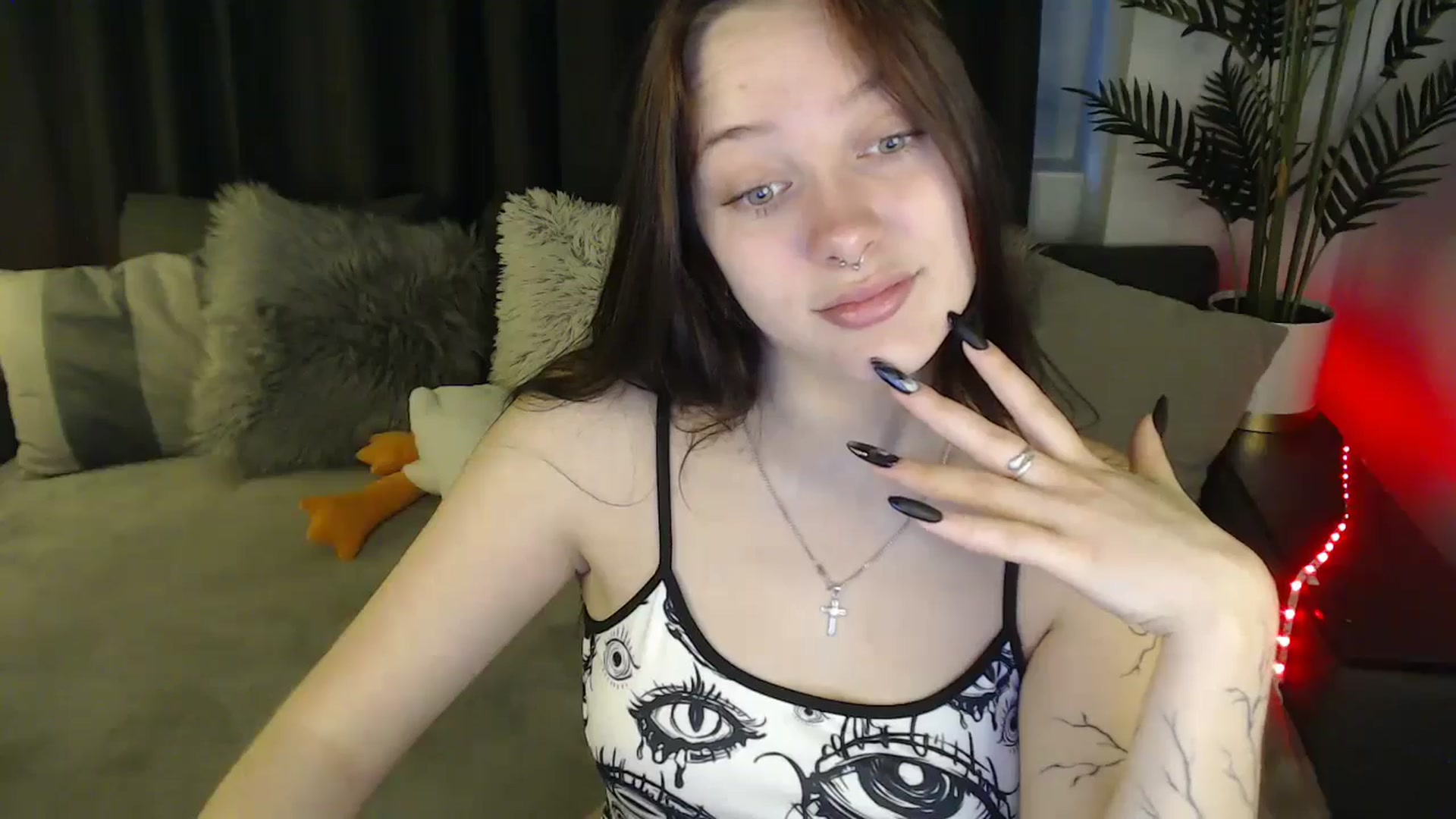 Gallery image thumbnail from SerenaSantos's myfreecams stream on, 06/06/2025, 08:38 image 14 of 20