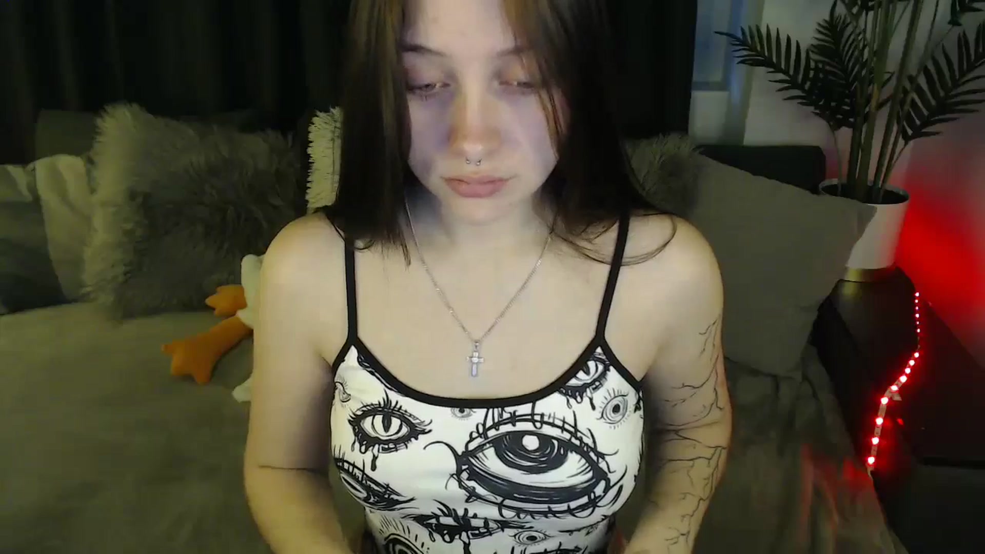 Gallery image thumbnail from SerenaSantos's myfreecams stream on, 06/06/2025, 10:44 image 15 of 20