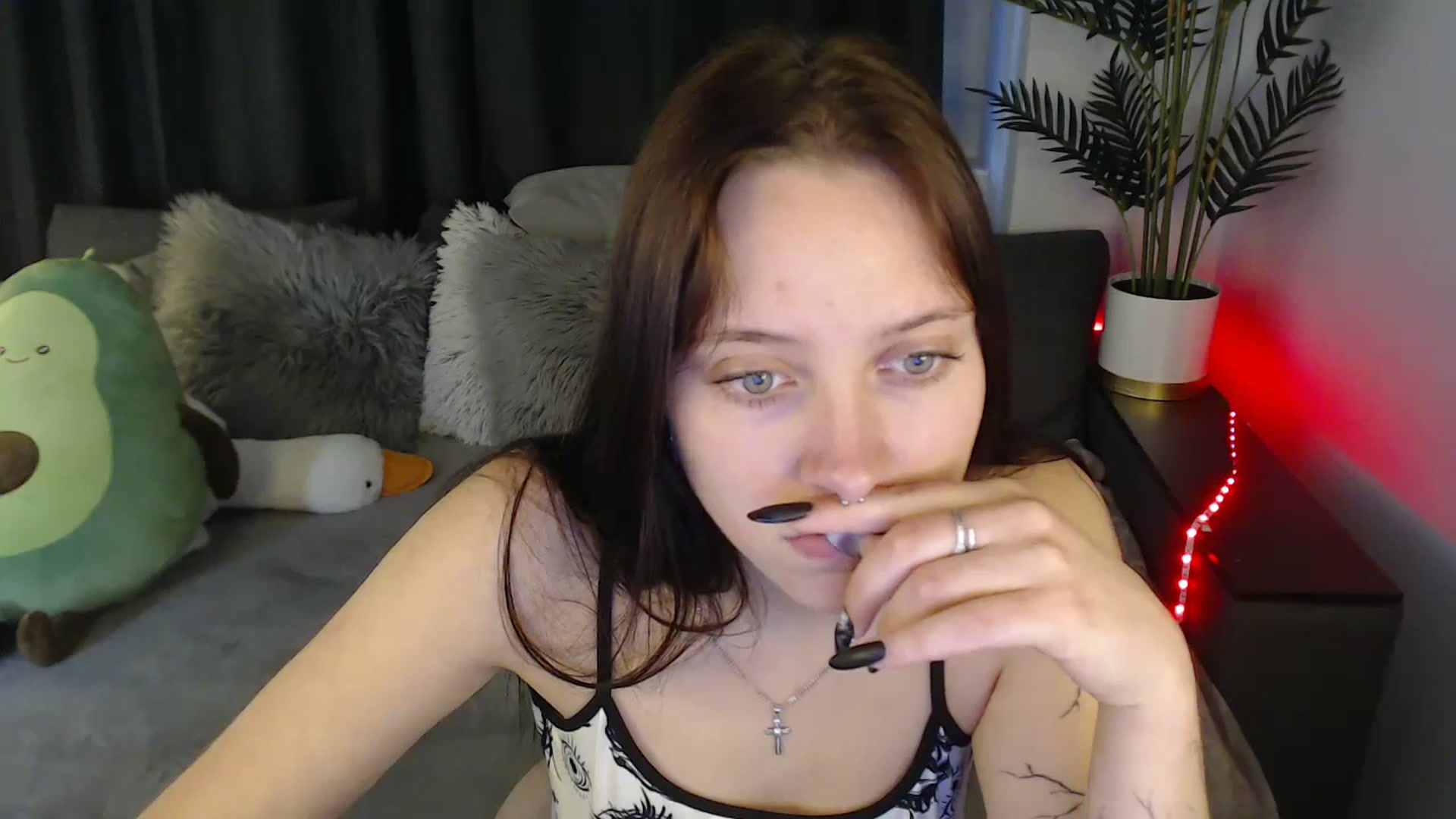 Gallery image thumbnail from SerenaSantos's myfreecams stream on, 06/06/2025, 14:01 image 19 of 20