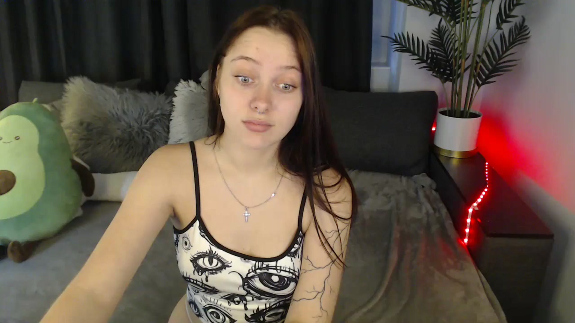 Gallery image thumbnail from SerenaSantos's myfreecams stream on, 06/06/2025, 14:01 image 14 of 20