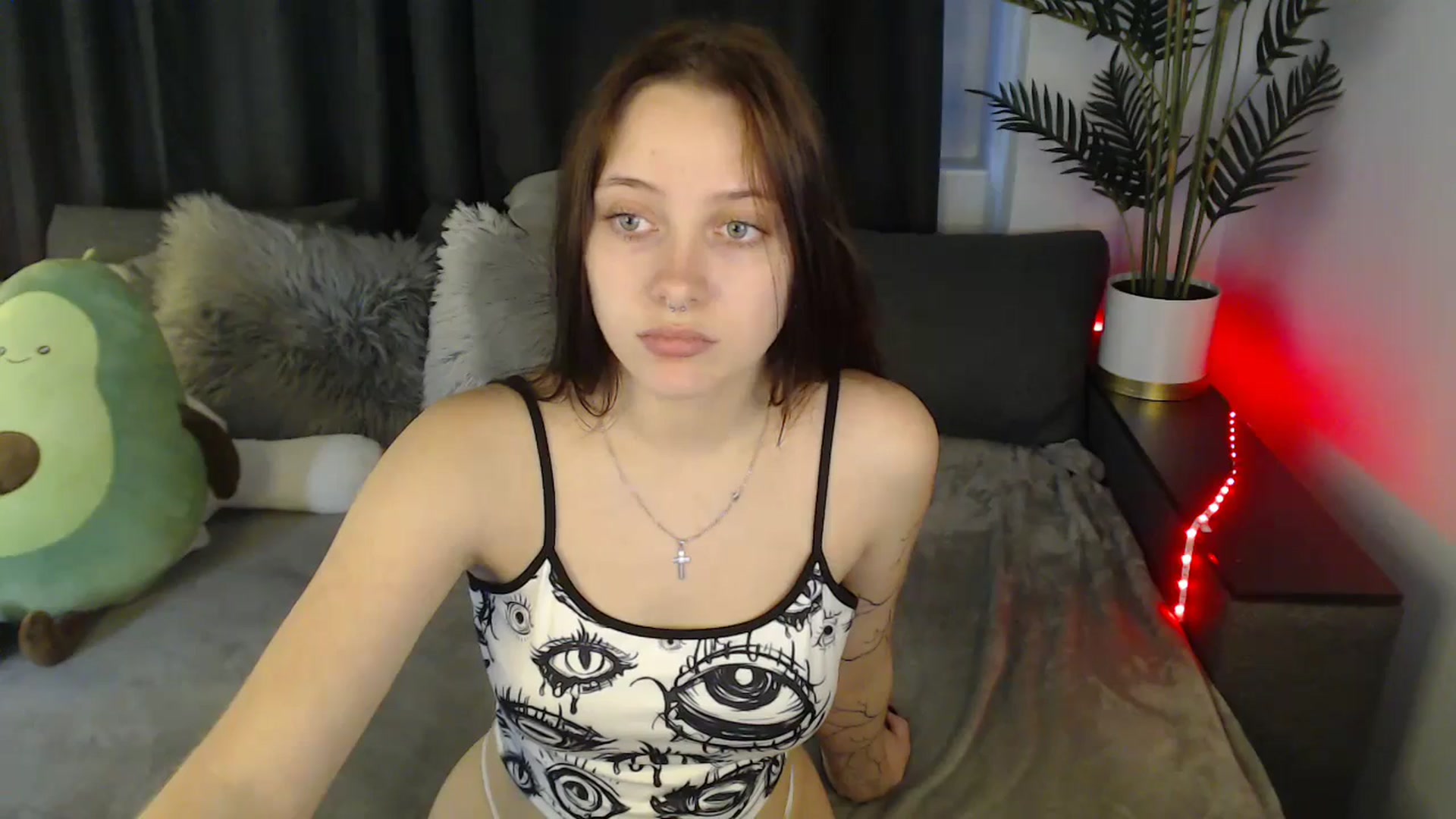 Gallery image thumbnail from SerenaSantos's myfreecams stream on, 06/06/2025, 14:01 image 16 of 20