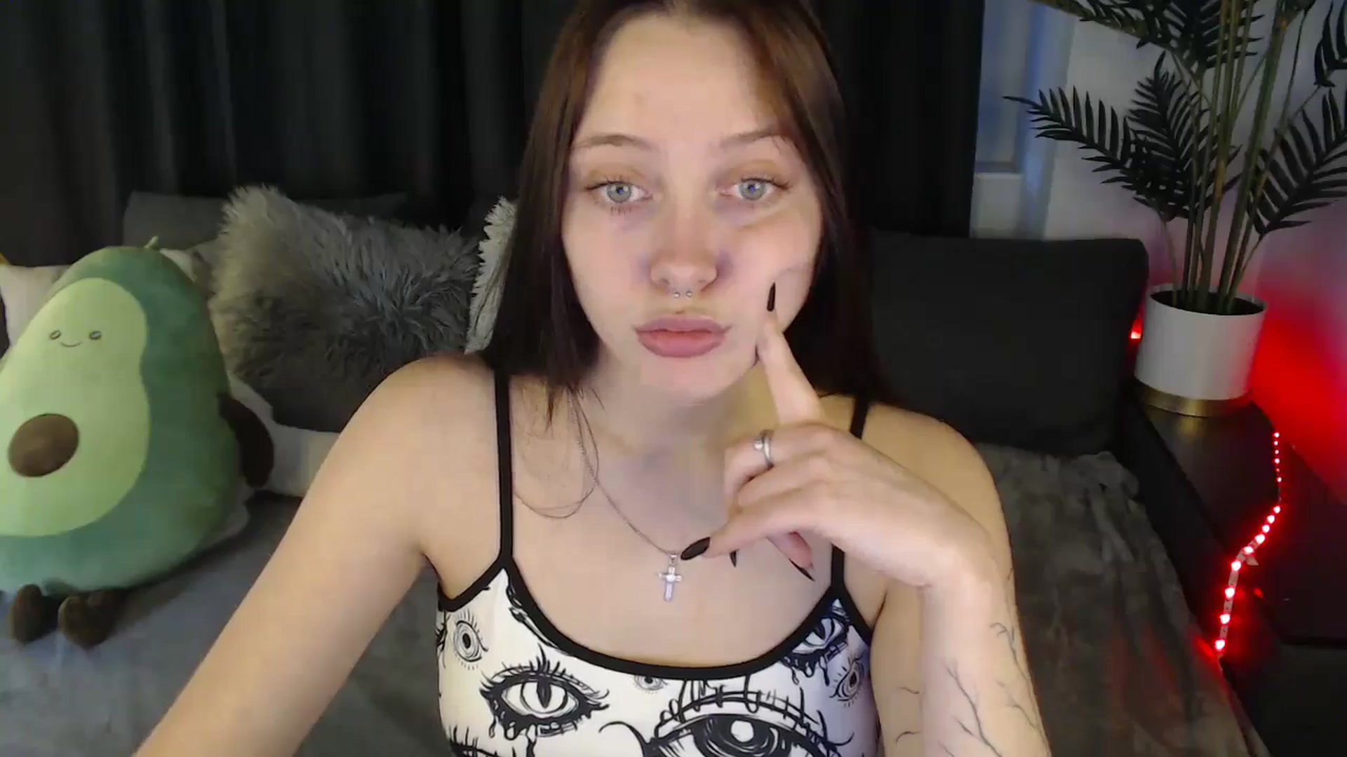 Gallery image thumbnail from SerenaSantos's myfreecams stream on, 06/06/2025, 14:01 image 2 of 20