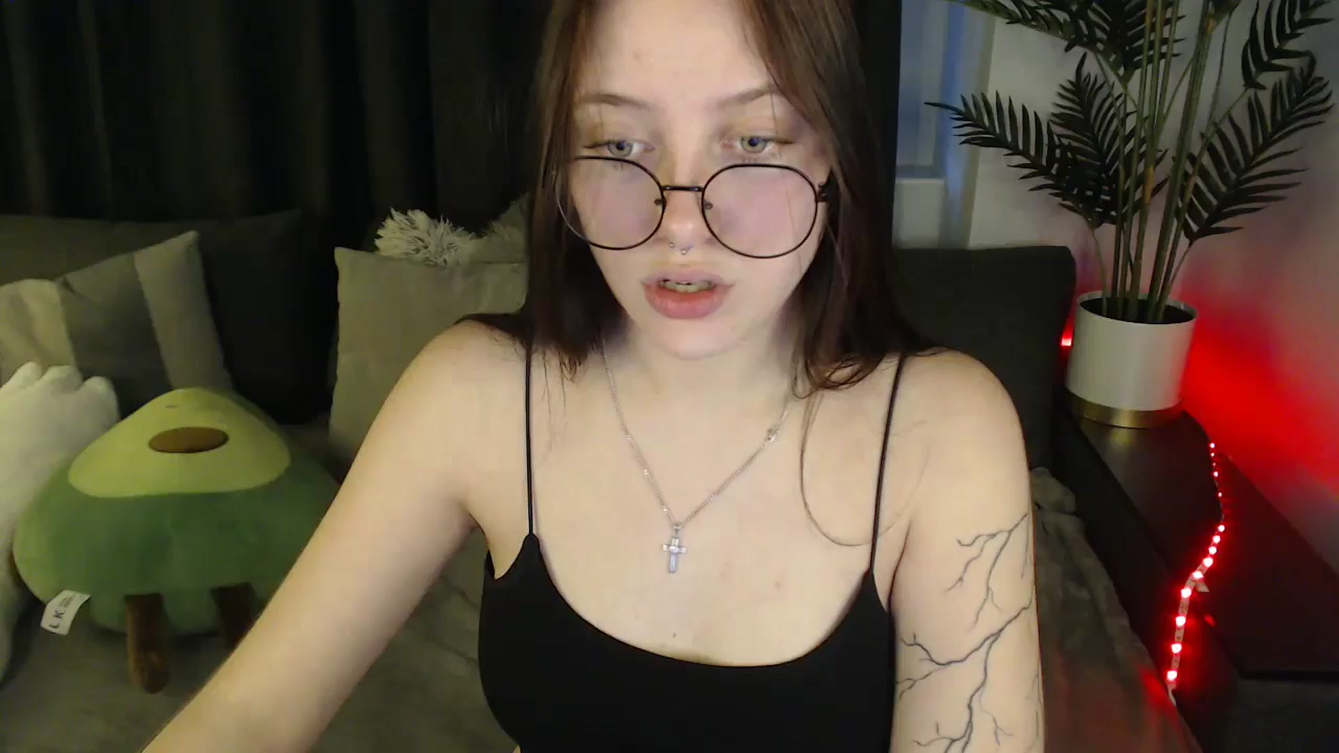 Gallery image thumbnail from SerenaSantos's myfreecams stream on, 06/07/2025, 11:58 image 1 of 20