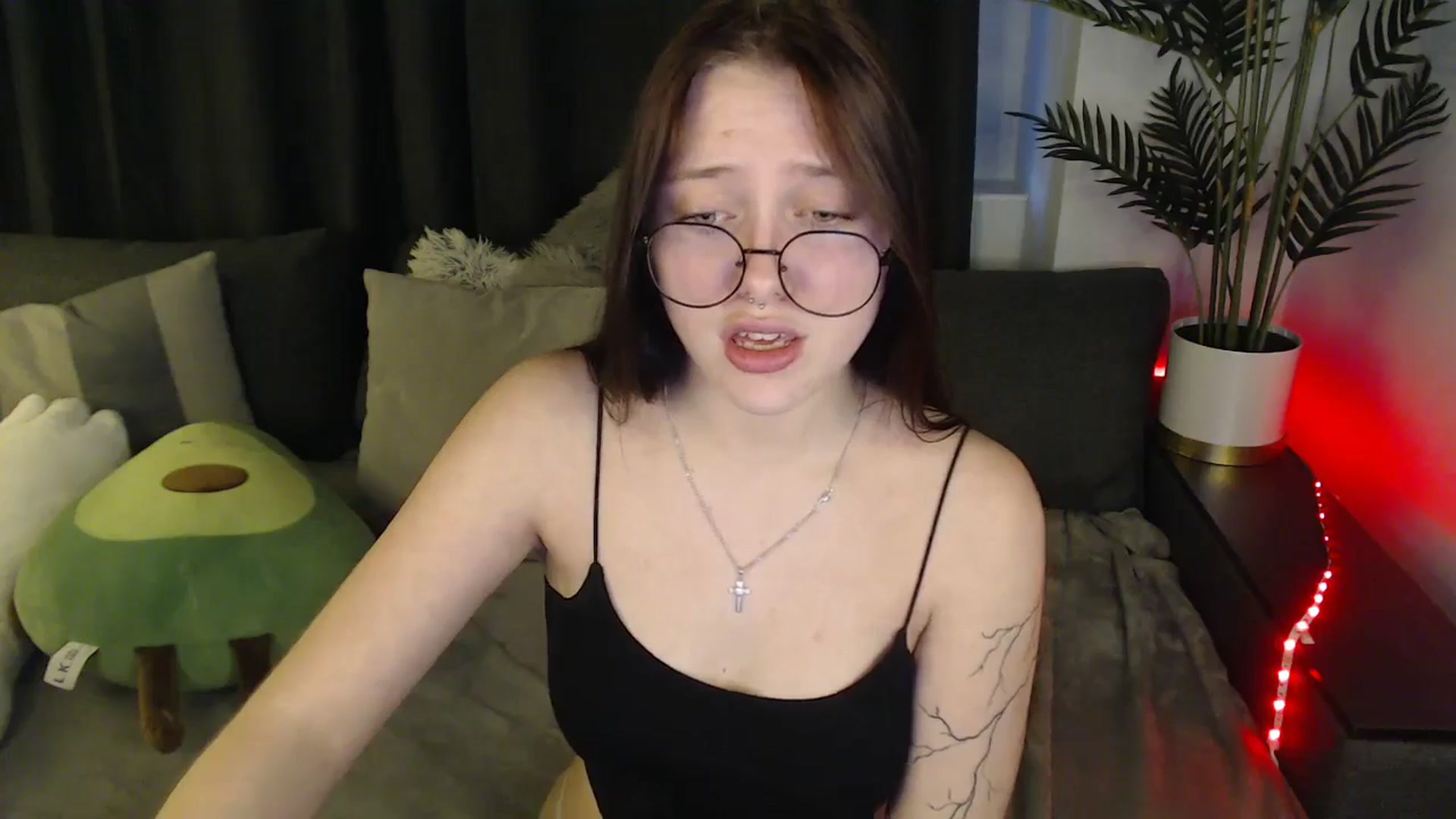 Gallery image thumbnail from SerenaSantos's myfreecams stream on, 06/07/2025, 11:58 image 5 of 20