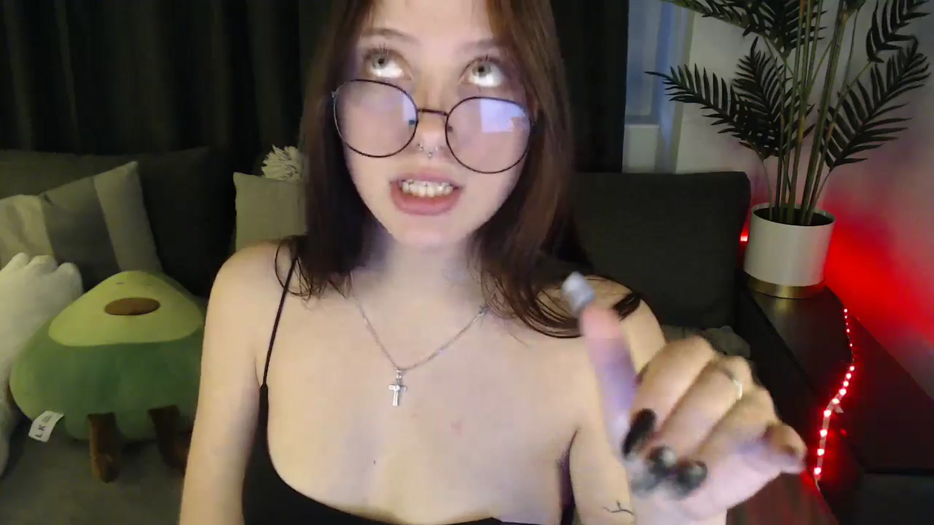 Gallery image thumbnail from SerenaSantos's myfreecams stream on, 06/07/2025, 11:58 image 15 of 20