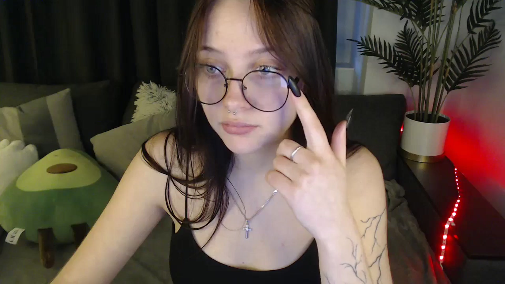 Gallery image thumbnail from SerenaSantos's myfreecams stream on, 06/07/2025, 13:31 image 15 of 20