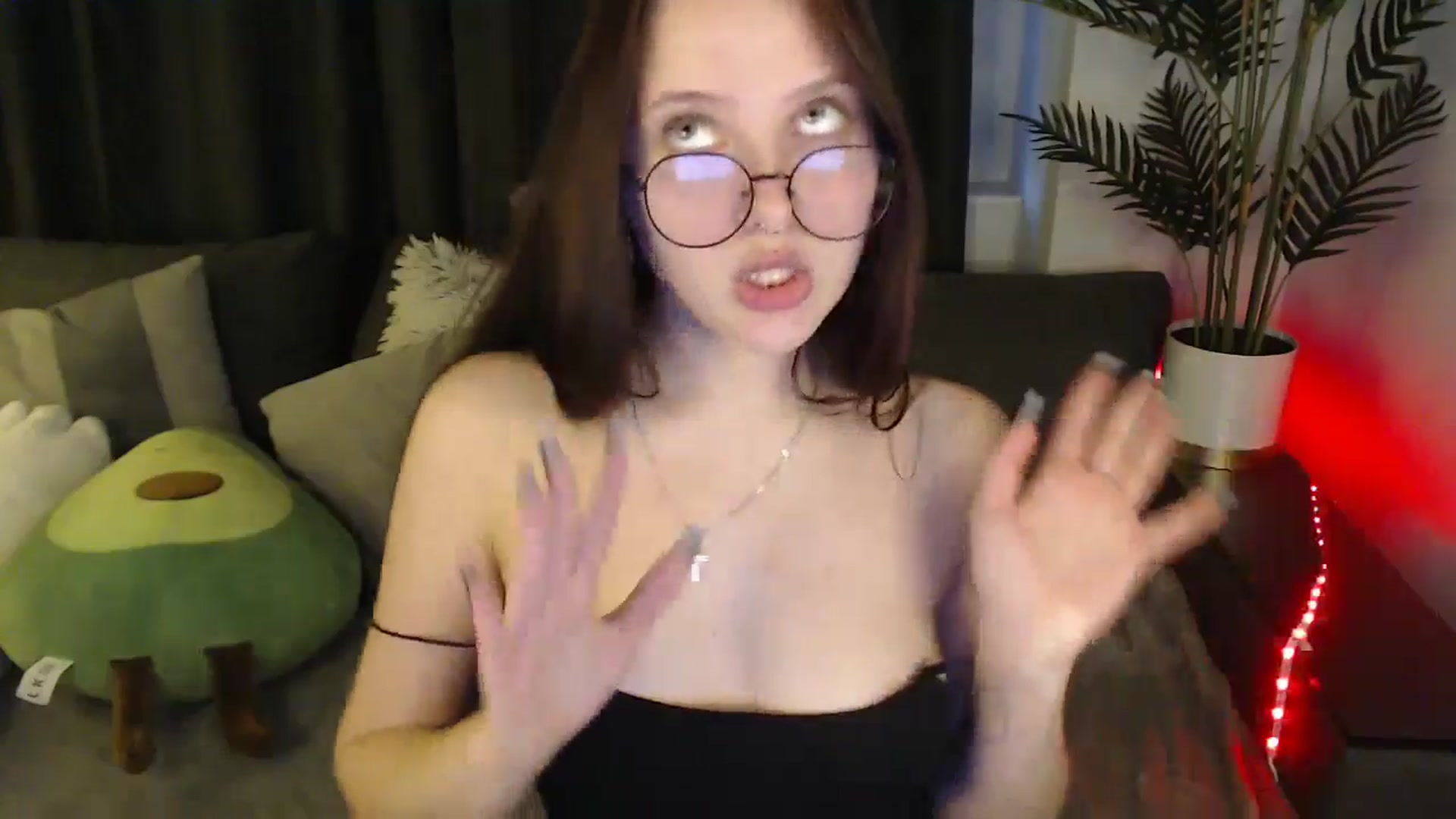 Gallery image thumbnail from SerenaSantos's myfreecams stream on, 06/07/2025, 13:31 image 4 of 20