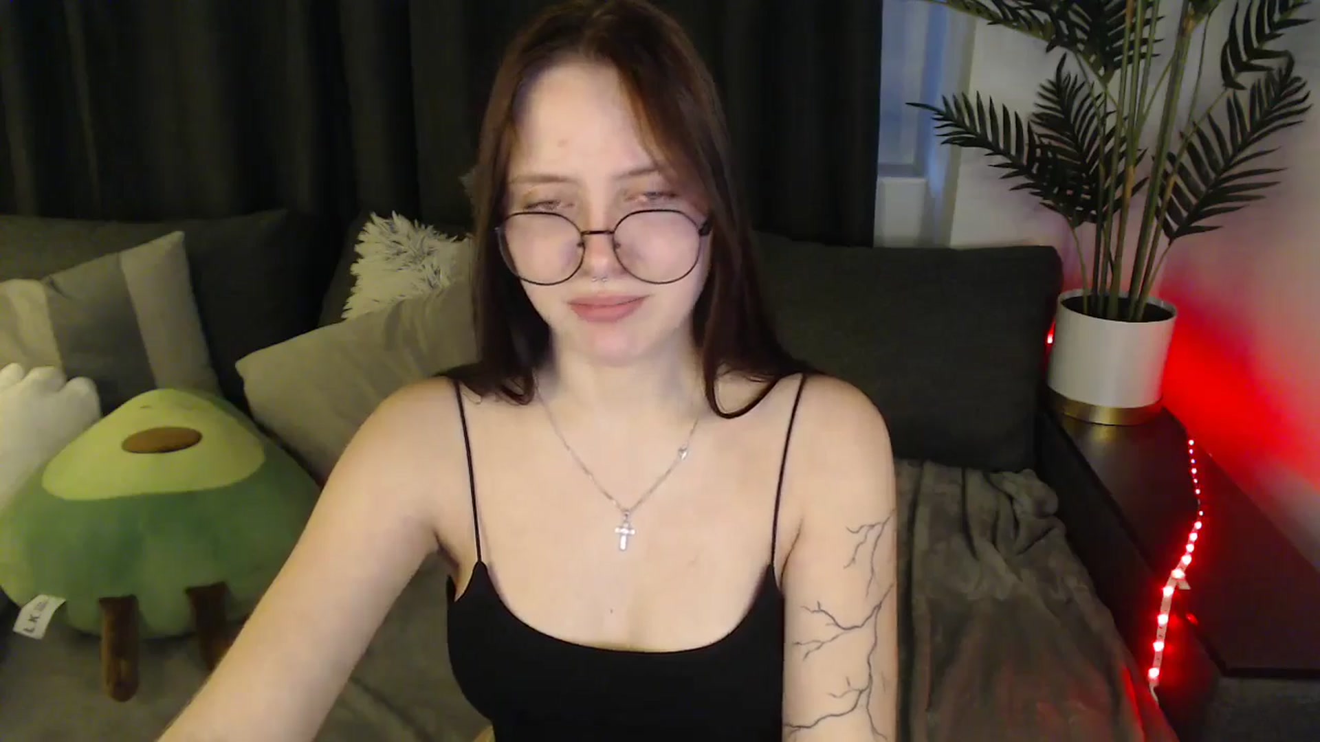 Gallery image thumbnail from SerenaSantos's myfreecams stream on, 06/07/2025, 13:31 image 8 of 20