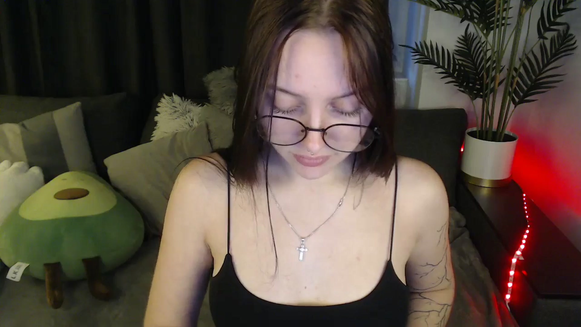 Gallery image thumbnail from SerenaSantos's myfreecams stream on, 06/07/2025, 13:31 image 18 of 20