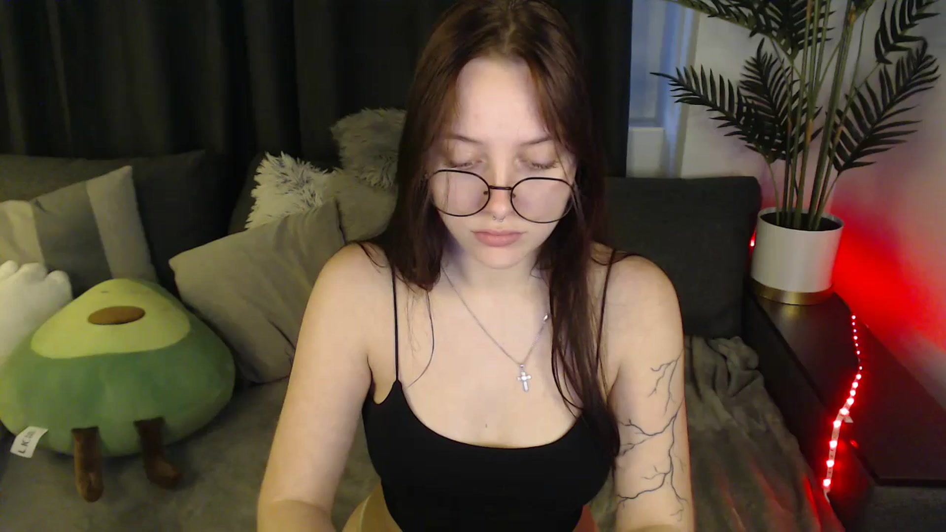 Gallery image thumbnail from SerenaSantos's myfreecams stream on, 06/07/2025, 13:31 image 19 of 20