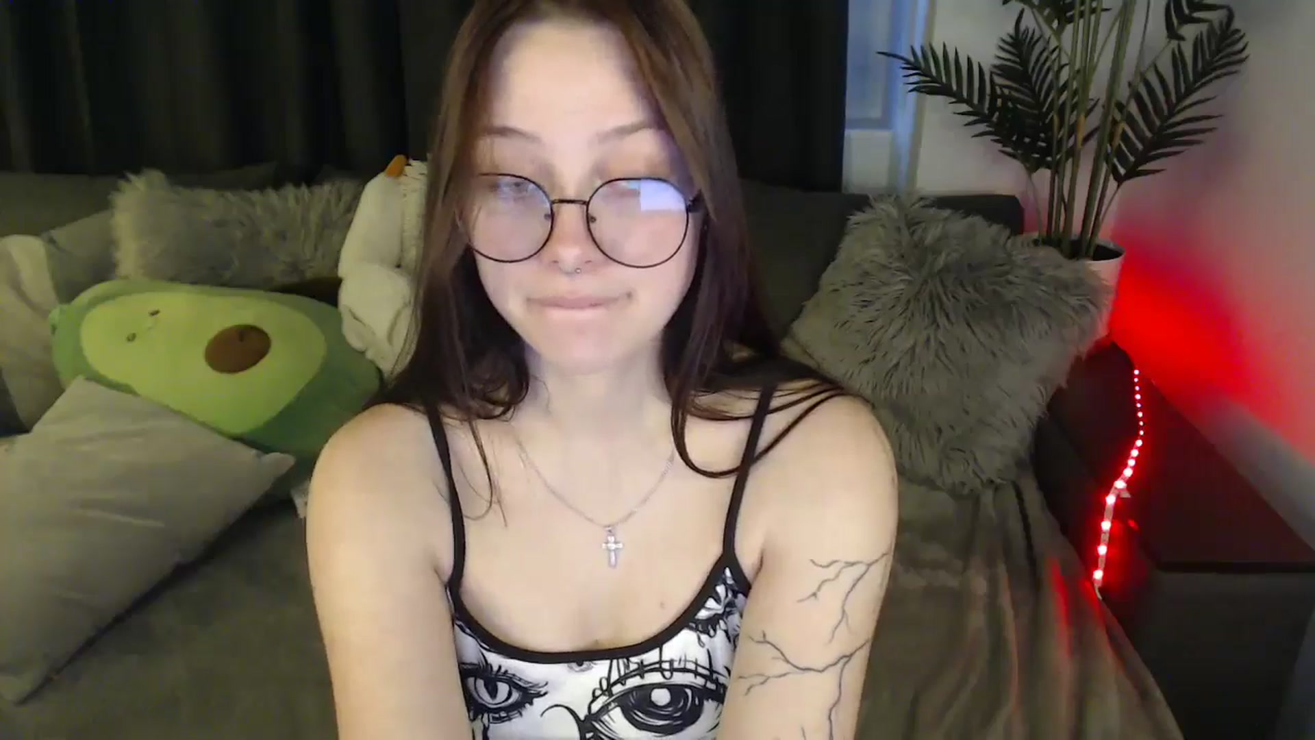 Gallery image thumbnail from SerenaSantos's myfreecams stream on, 06/09/2025, 12:13 image 16 of 20