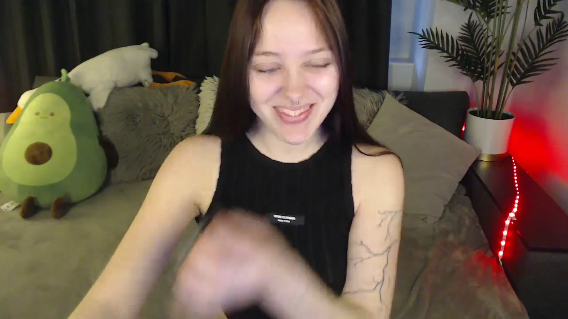 Gallery image thumbnail from SerenaSantos's myfreecams stream on, 06/11/2025, 09:43 image 20 of 20