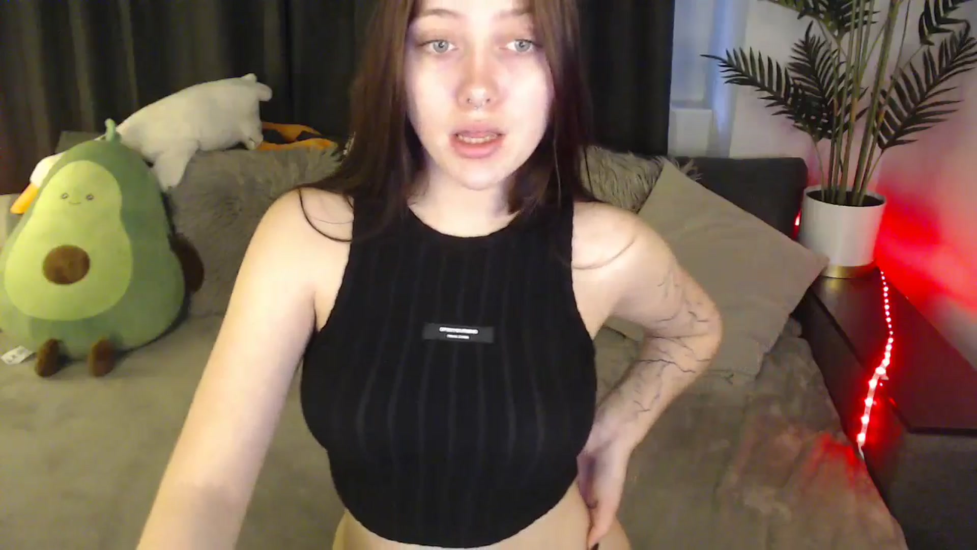 Gallery image thumbnail from SerenaSantos's myfreecams stream on, 06/11/2025, 09:43 image 5 of 20