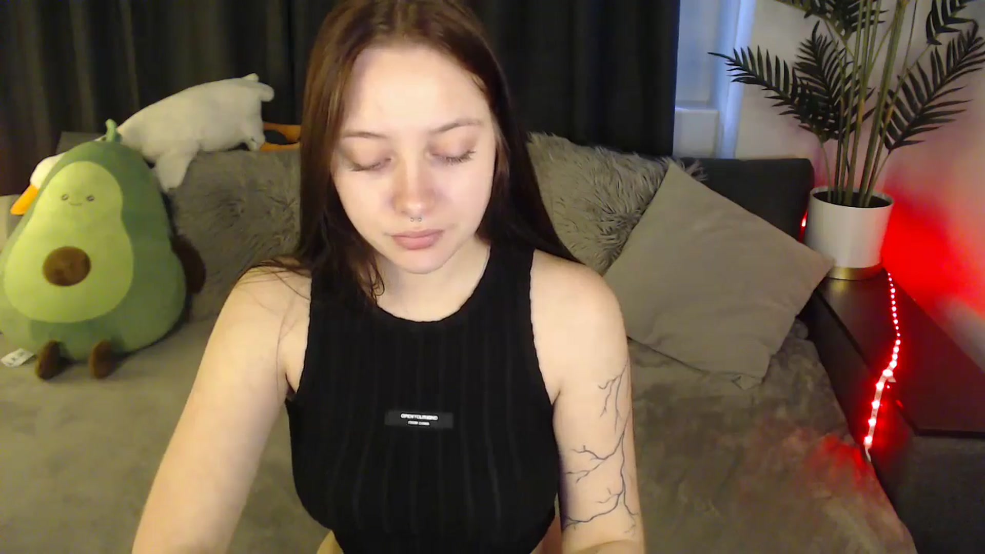 Gallery image thumbnail from SerenaSantos's myfreecams stream on, 06/11/2025, 09:59 image 20 of 20
