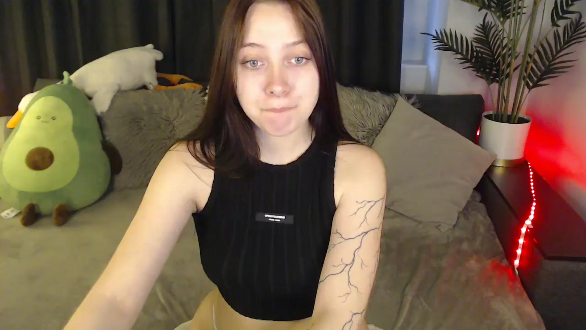 Gallery image thumbnail from SerenaSantos's myfreecams stream on, 06/11/2025, 09:59 image 7 of 20