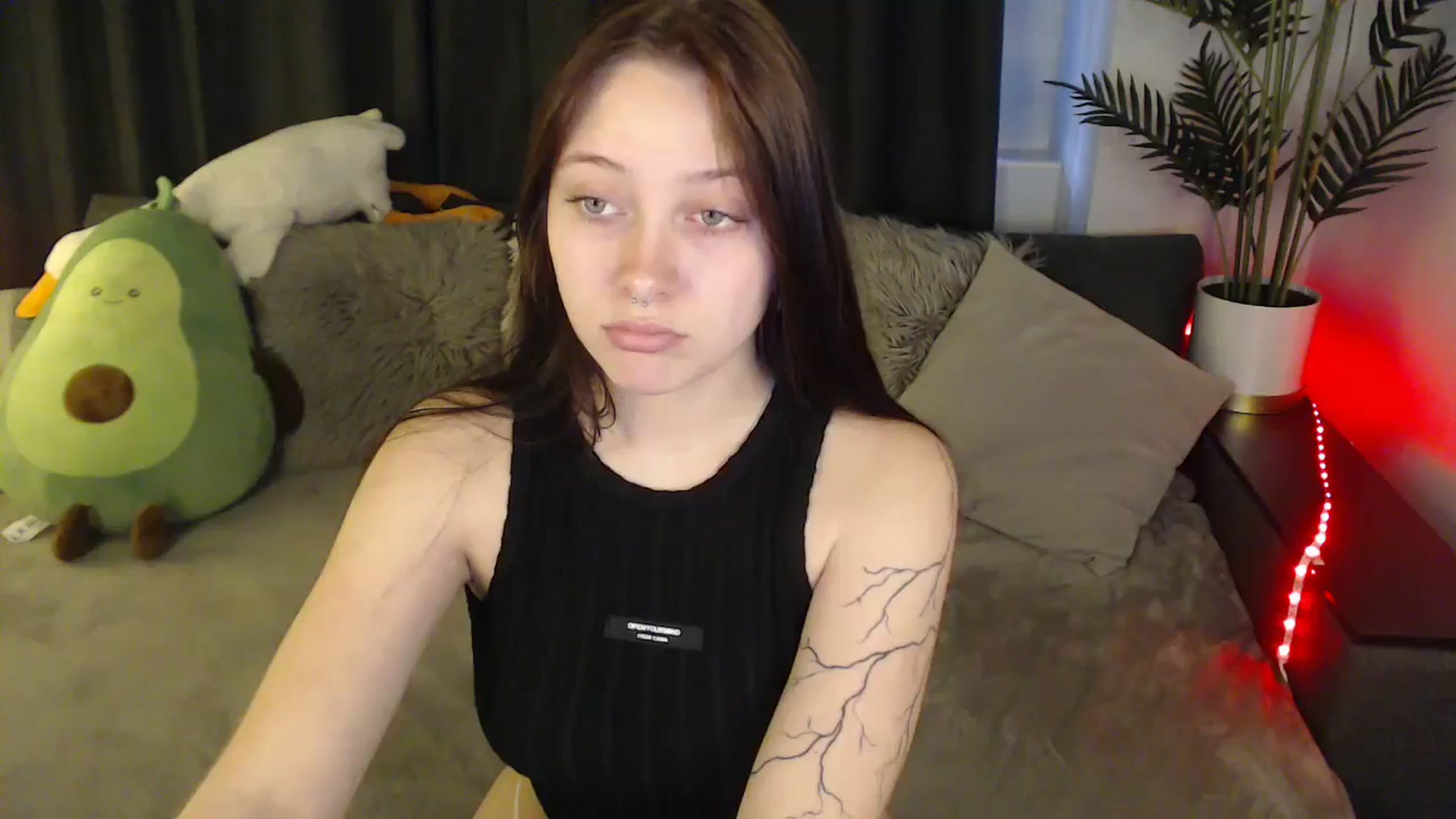 Gallery image thumbnail from SerenaSantos's myfreecams stream on, 06/11/2025, 09:59 image 16 of 20