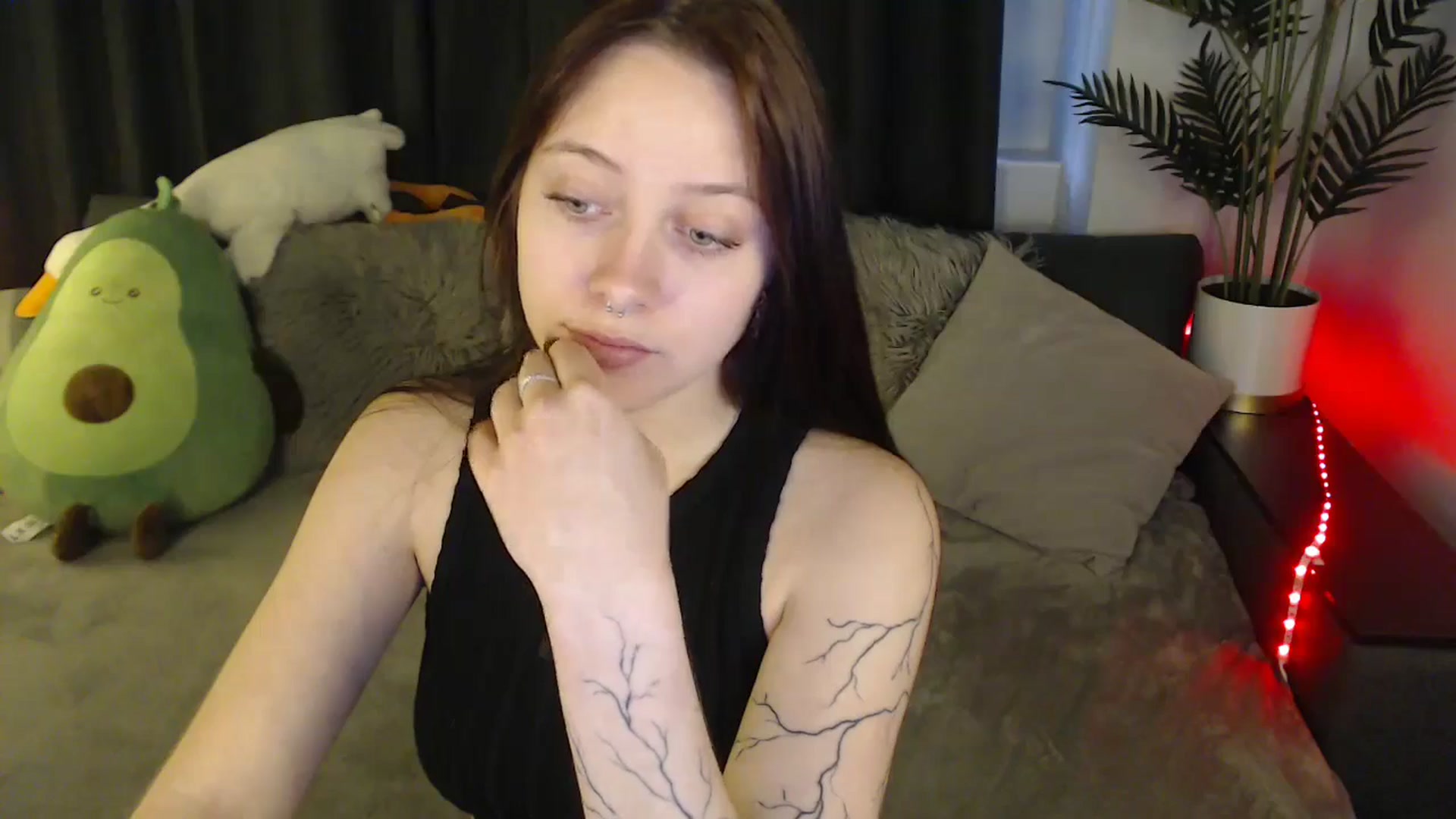 Gallery image thumbnail from SerenaSantos's myfreecams stream on, 06/11/2025, 09:59 image 17 of 20