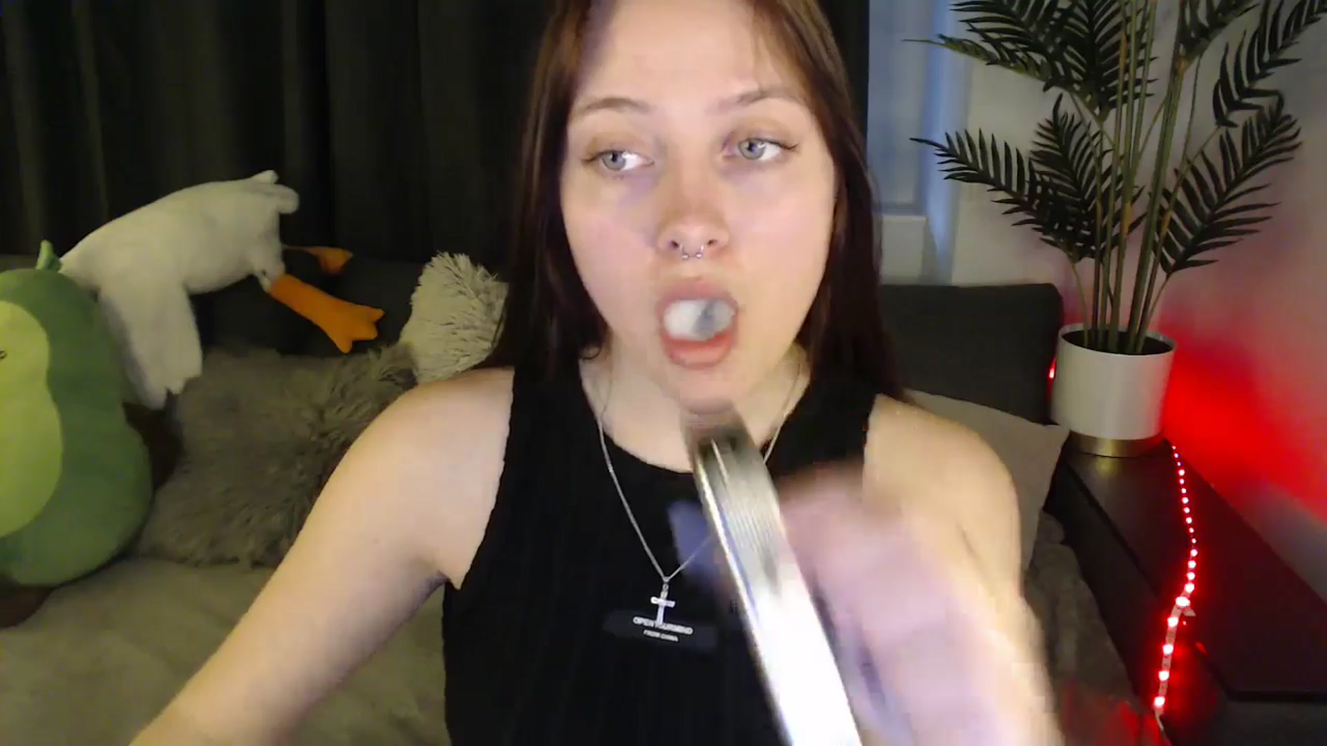 Gallery image thumbnail from SerenaSantos's myfreecams stream on, 06/11/2025, 12:40 image 7 of 20