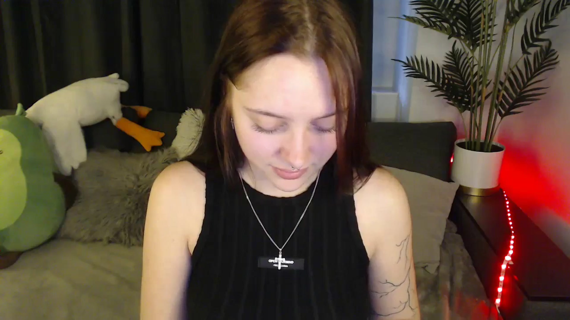 Gallery image thumbnail from SerenaSantos's myfreecams stream on, 06/11/2025, 12:40 image 10 of 20