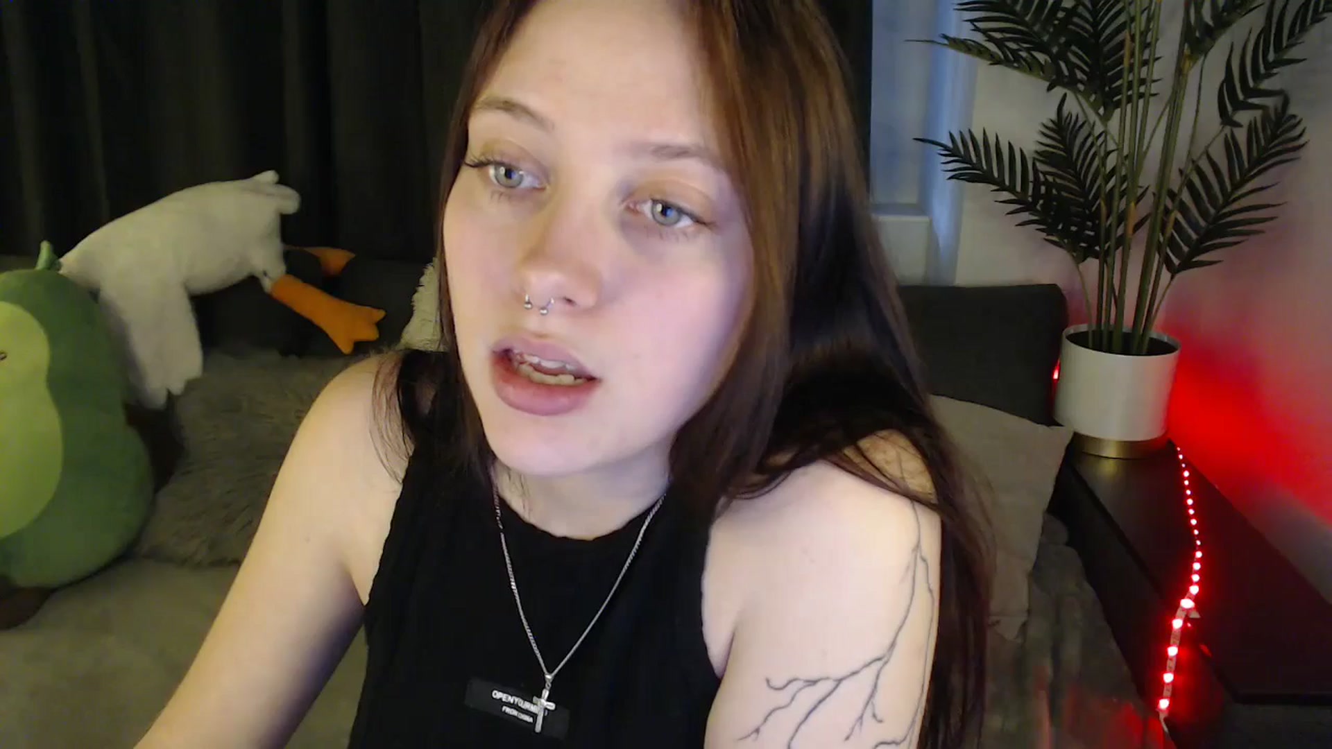 Gallery image thumbnail from SerenaSantos's myfreecams stream on, 06/11/2025, 12:40 image 15 of 20