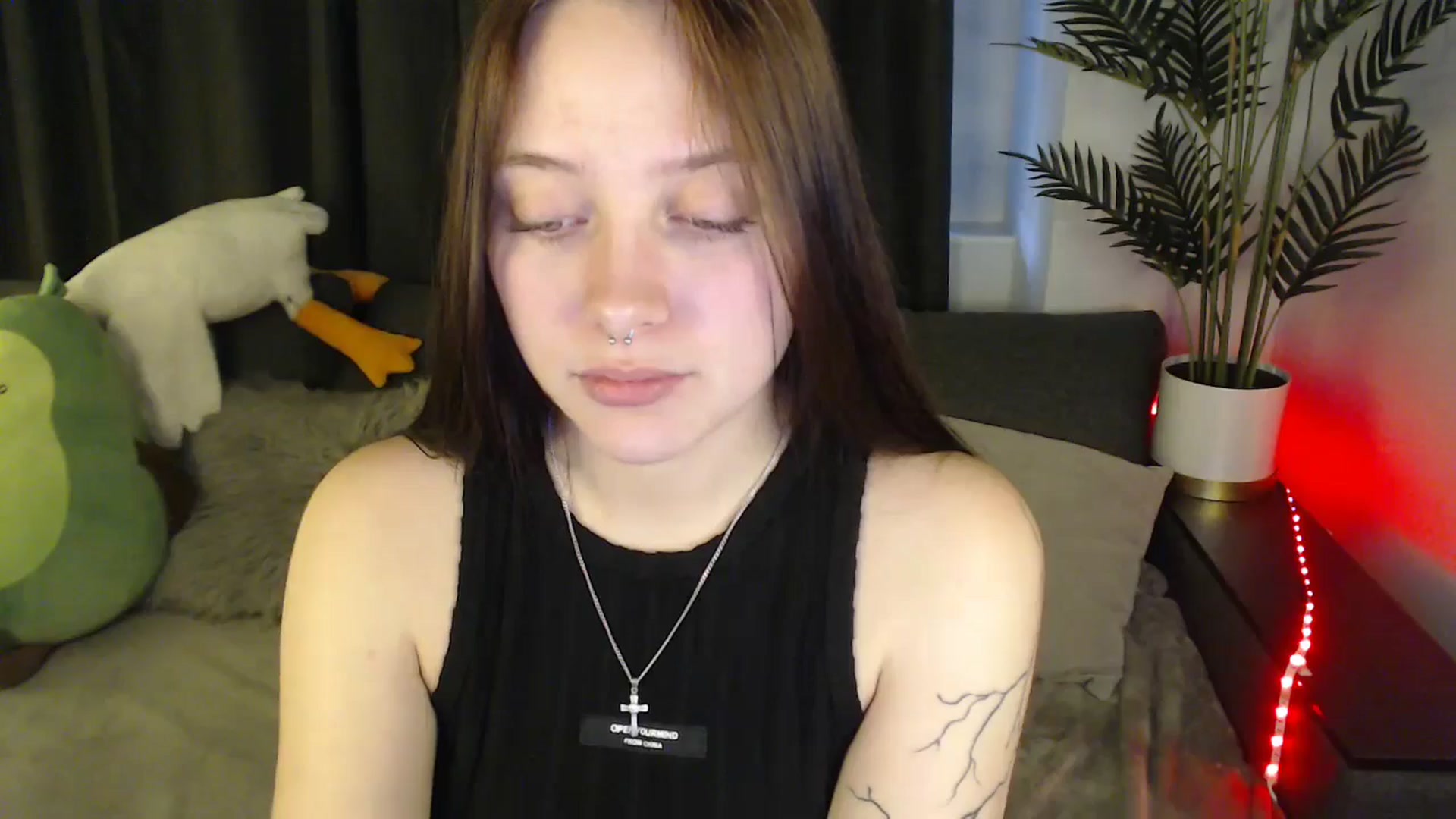 Gallery image thumbnail from SerenaSantos's myfreecams stream on, 06/11/2025, 12:40 image 8 of 20