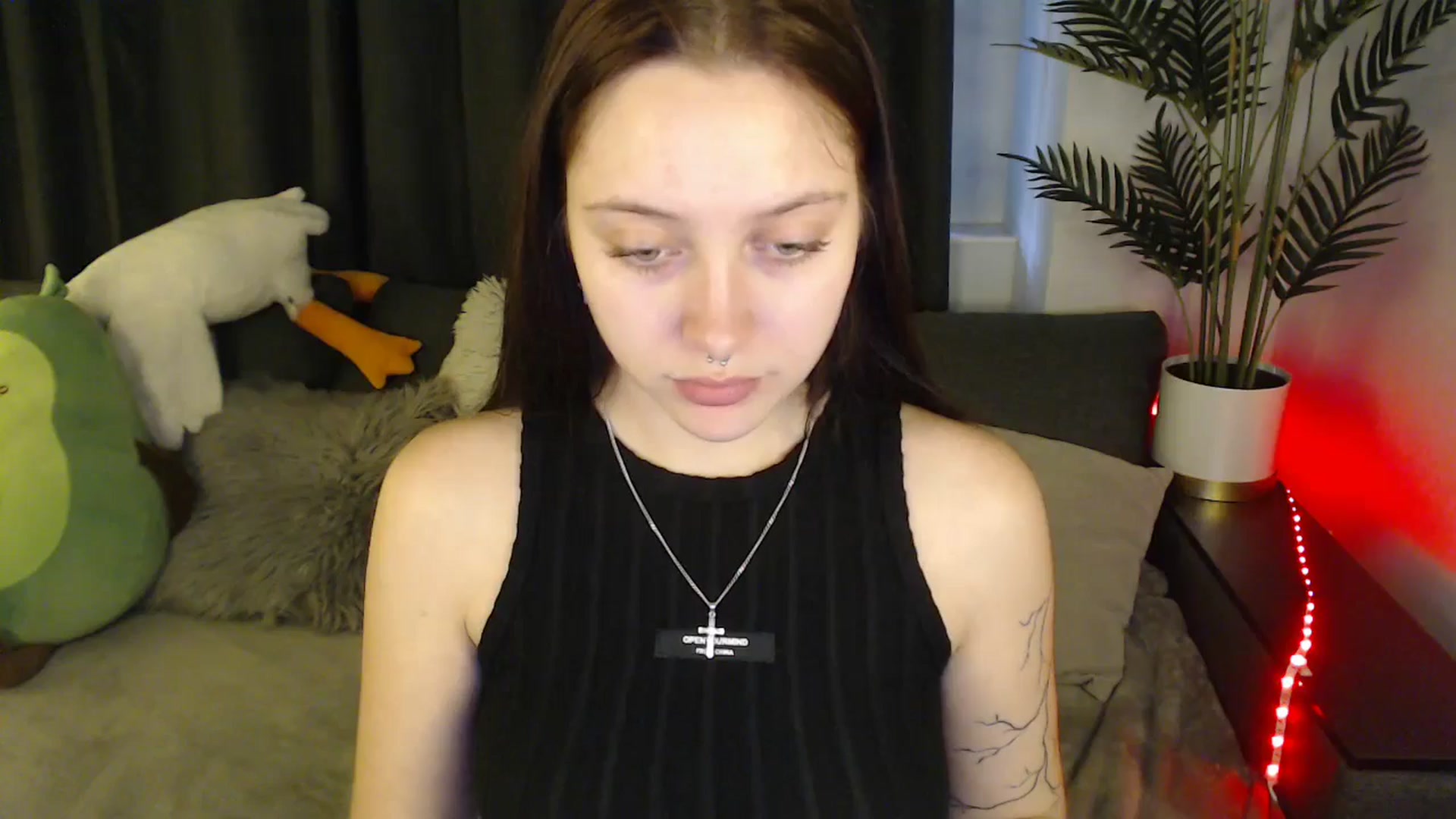 Gallery image thumbnail from SerenaSantos's myfreecams stream on, 06/11/2025, 13:30 image 16 of 20