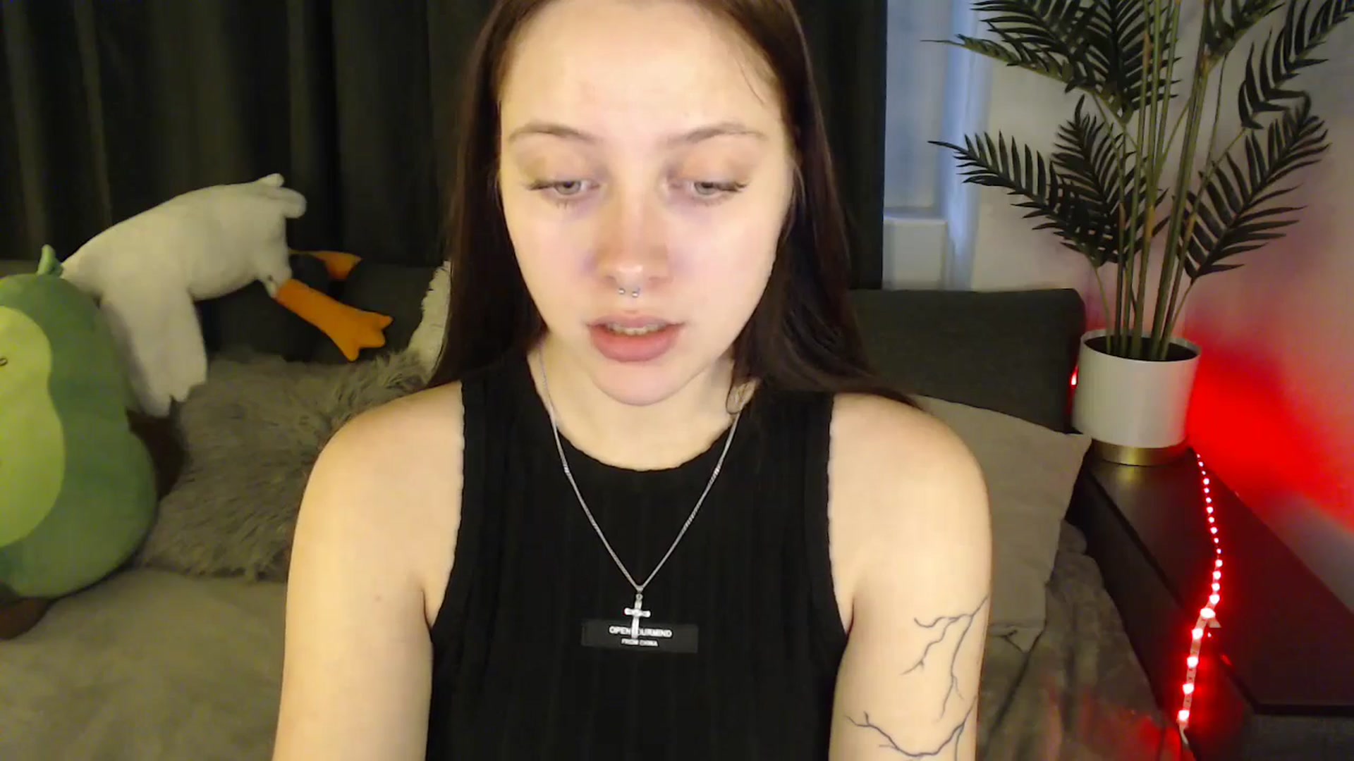 Gallery image thumbnail from SerenaSantos's myfreecams stream on, 06/11/2025, 13:30 image 12 of 20