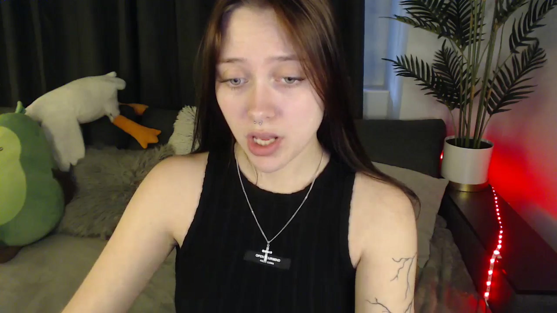 Gallery image thumbnail from SerenaSantos's myfreecams stream on, 06/11/2025, 13:30 image 2 of 20