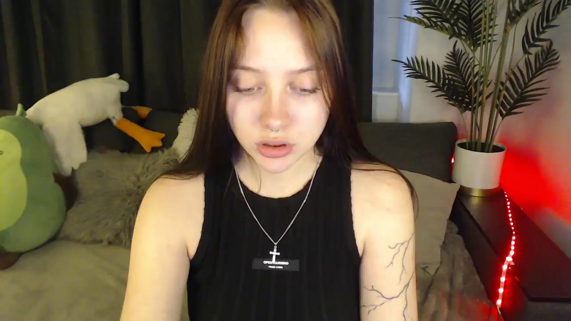 Gallery image thumbnail from SerenaSantos's myfreecams stream on, 06/11/2025, 13:30 image 4 of 20