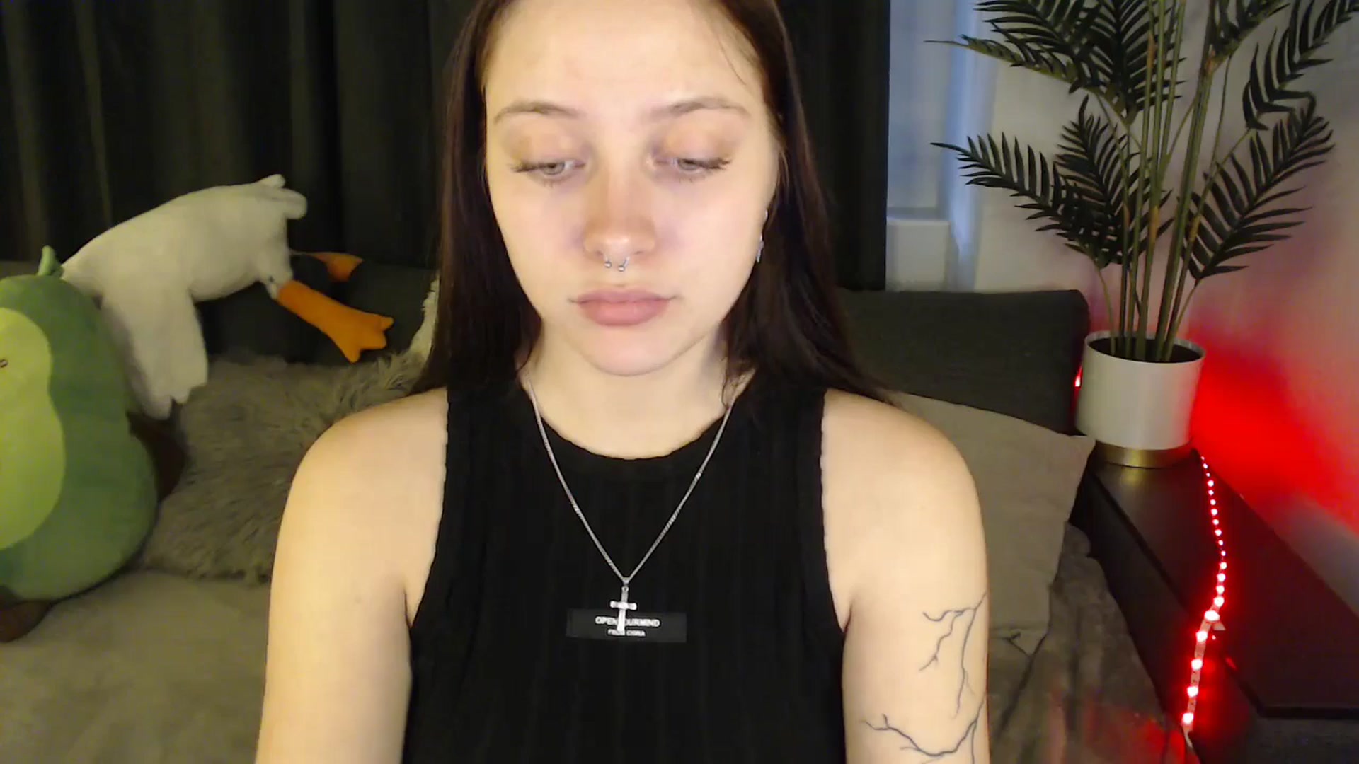 Gallery image thumbnail from SerenaSantos's myfreecams stream on, 06/11/2025, 13:30 image 15 of 20