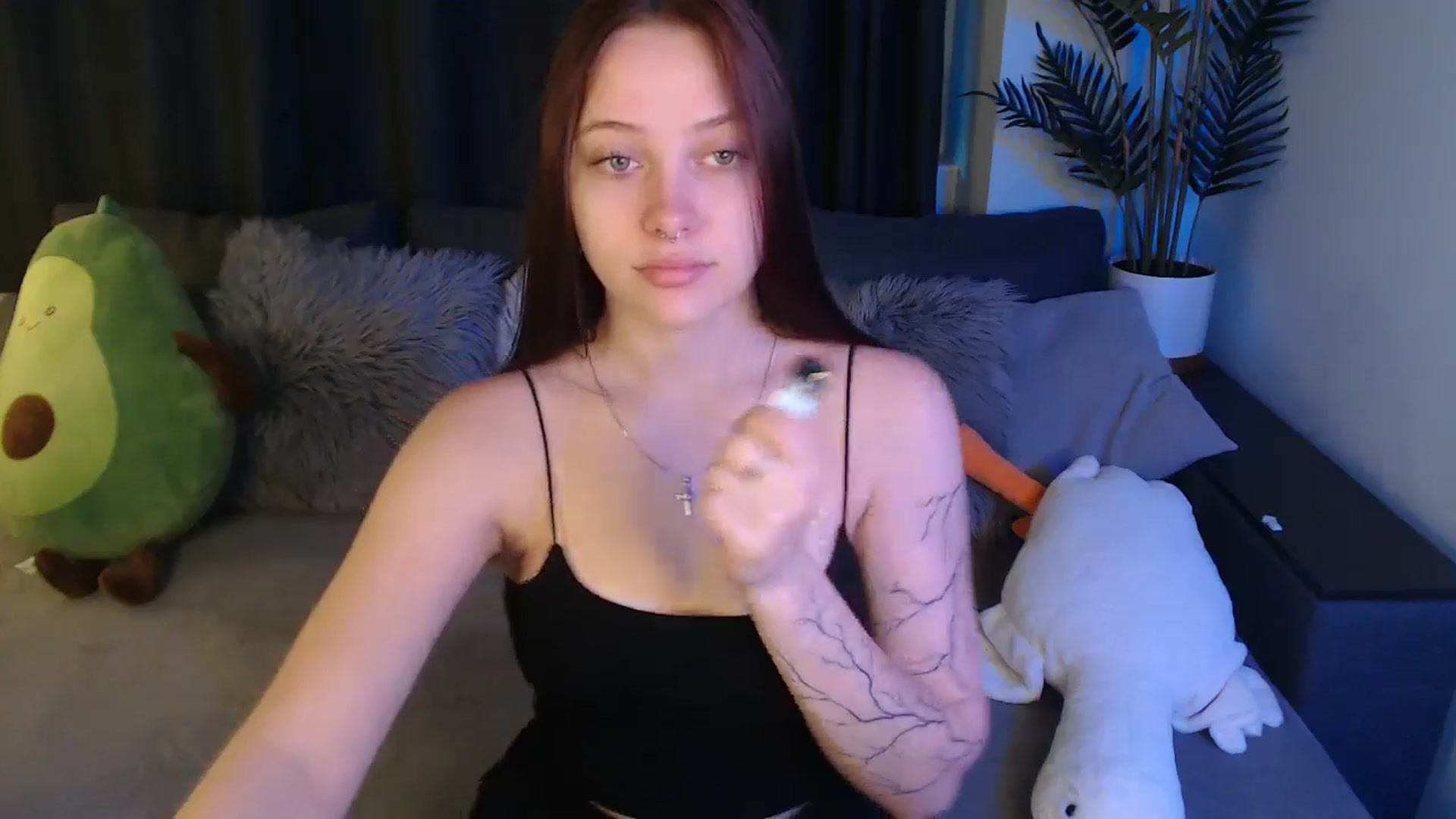 Gallery image thumbnail from SerenaSantos's myfreecams stream on, 06/20/2025, 08:23 image 17 of 20