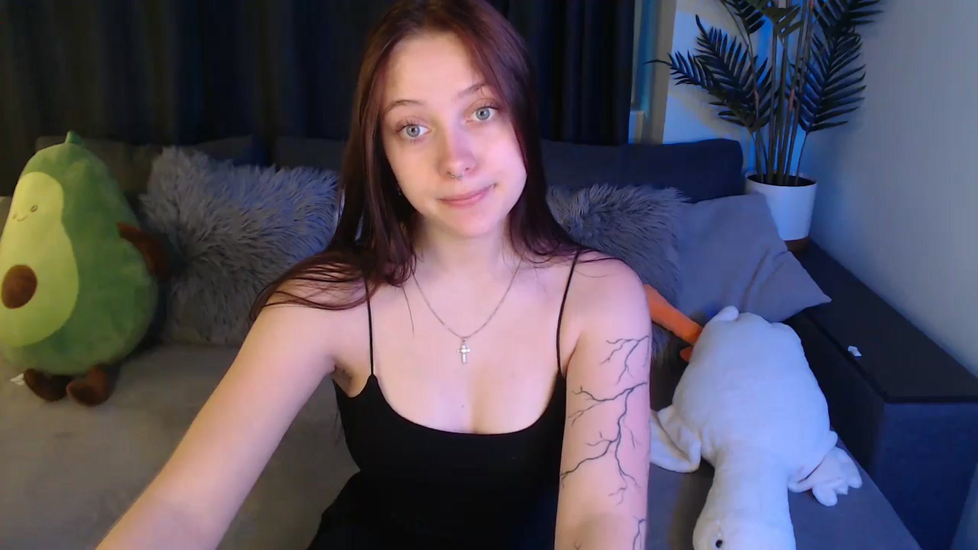 Gallery image thumbnail from SerenaSantos's myfreecams stream on, 06/20/2025, 08:23 image 5 of 20