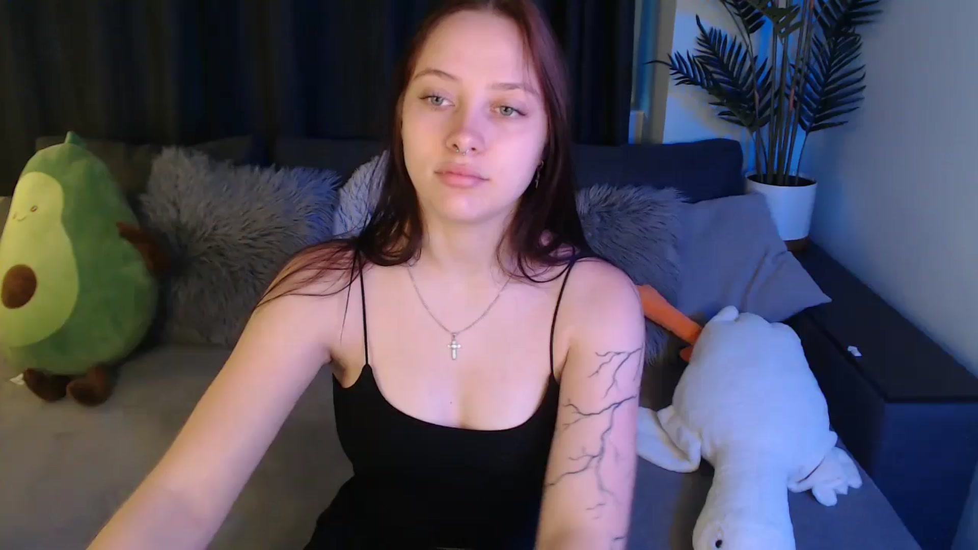 Gallery image thumbnail from SerenaSantos's myfreecams stream on, 06/20/2025, 08:23 image 9 of 20