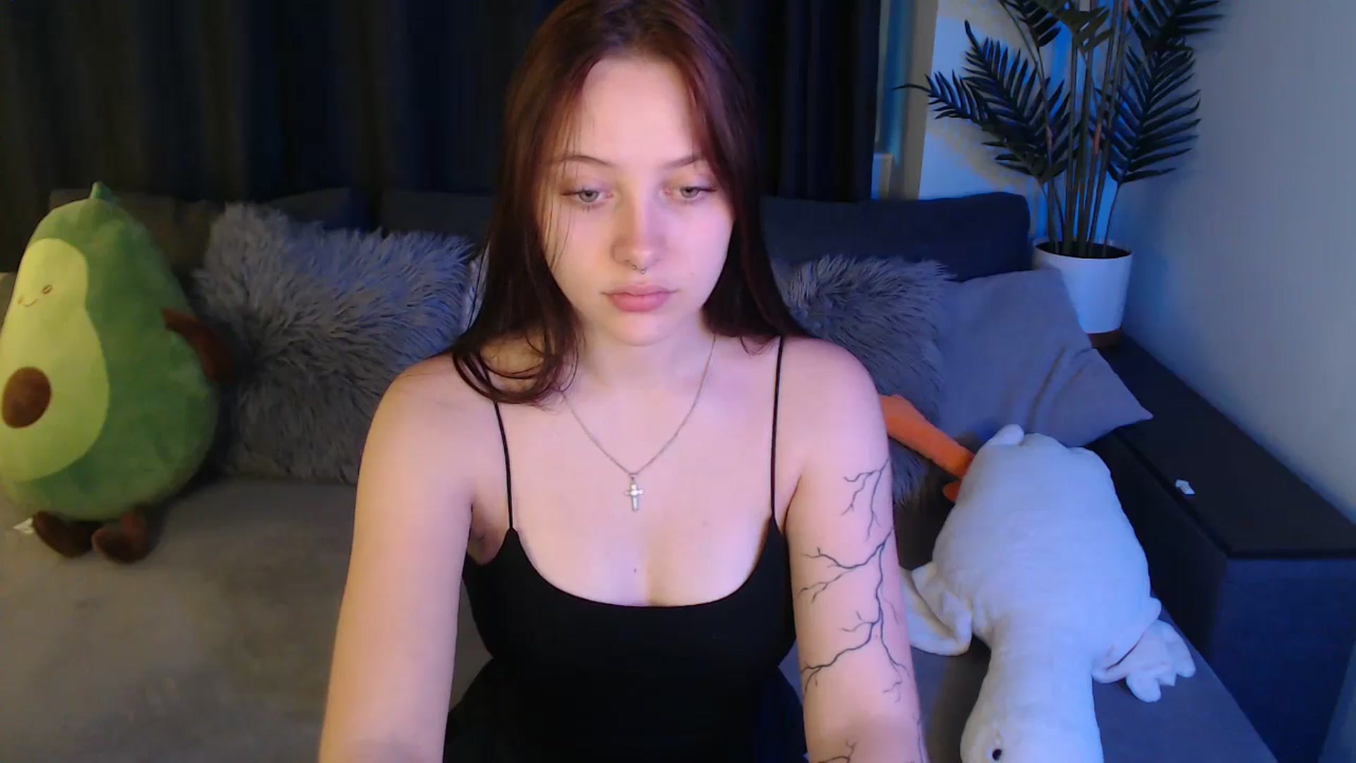 Gallery image thumbnail from SerenaSantos's myfreecams stream on, 06/20/2025, 08:23 image 13 of 20
