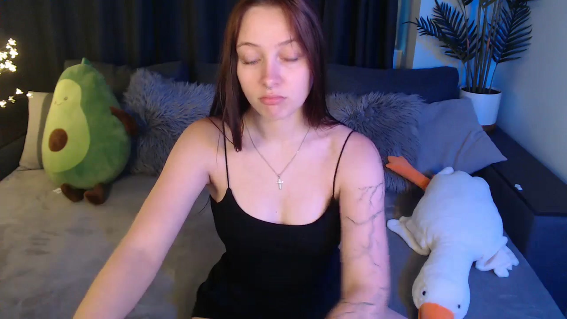 Gallery image thumbnail from SerenaSantos's myfreecams stream on, 06/20/2025, 10:48 image 14 of 20