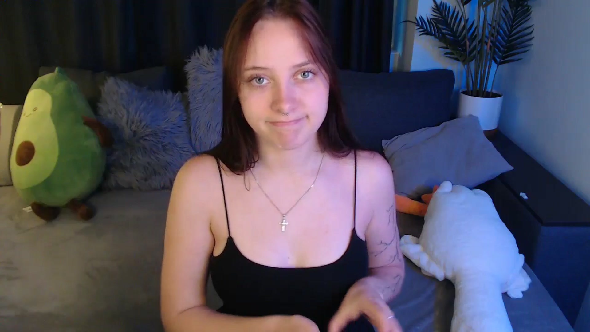 Gallery image thumbnail from SerenaSantos's myfreecams stream on, 06/20/2025, 12:53 image 11 of 20