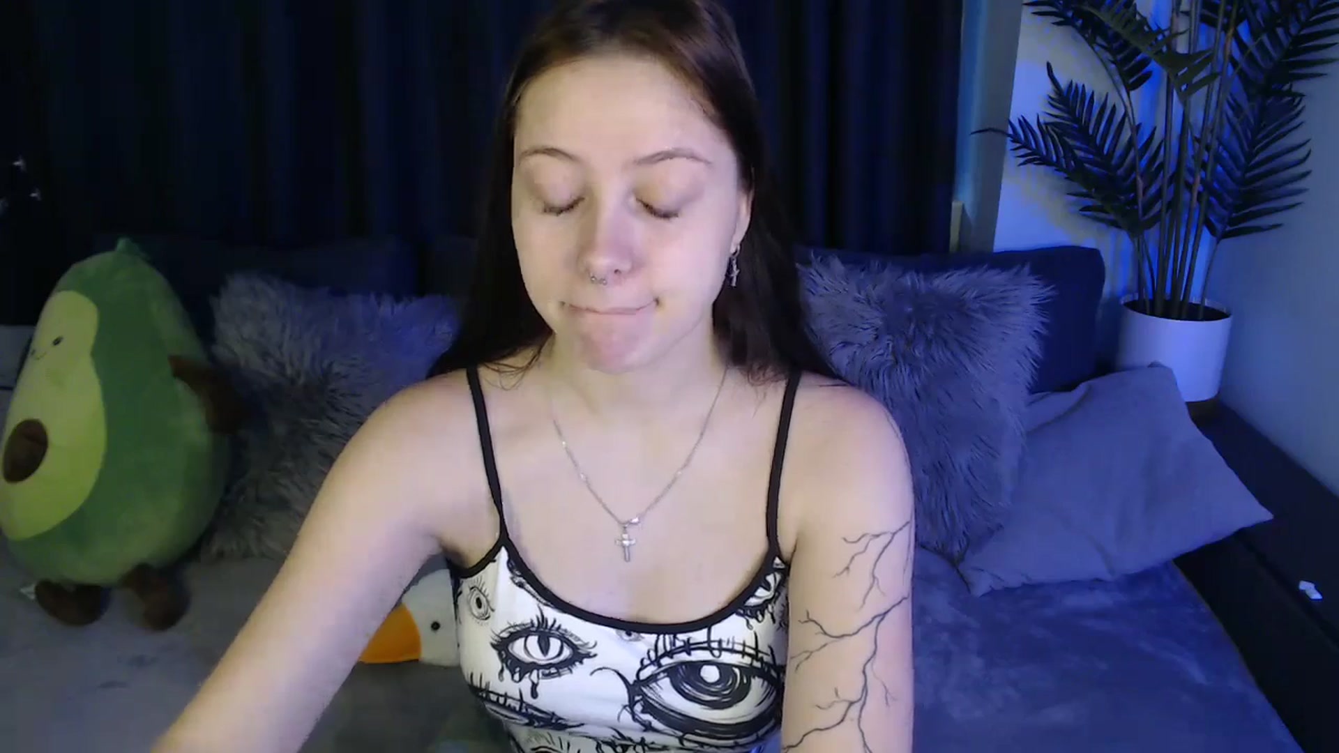 Gallery image thumbnail from SerenaSantos's myfreecams stream on, 06/22/2025, 08:54 image 2 of 20