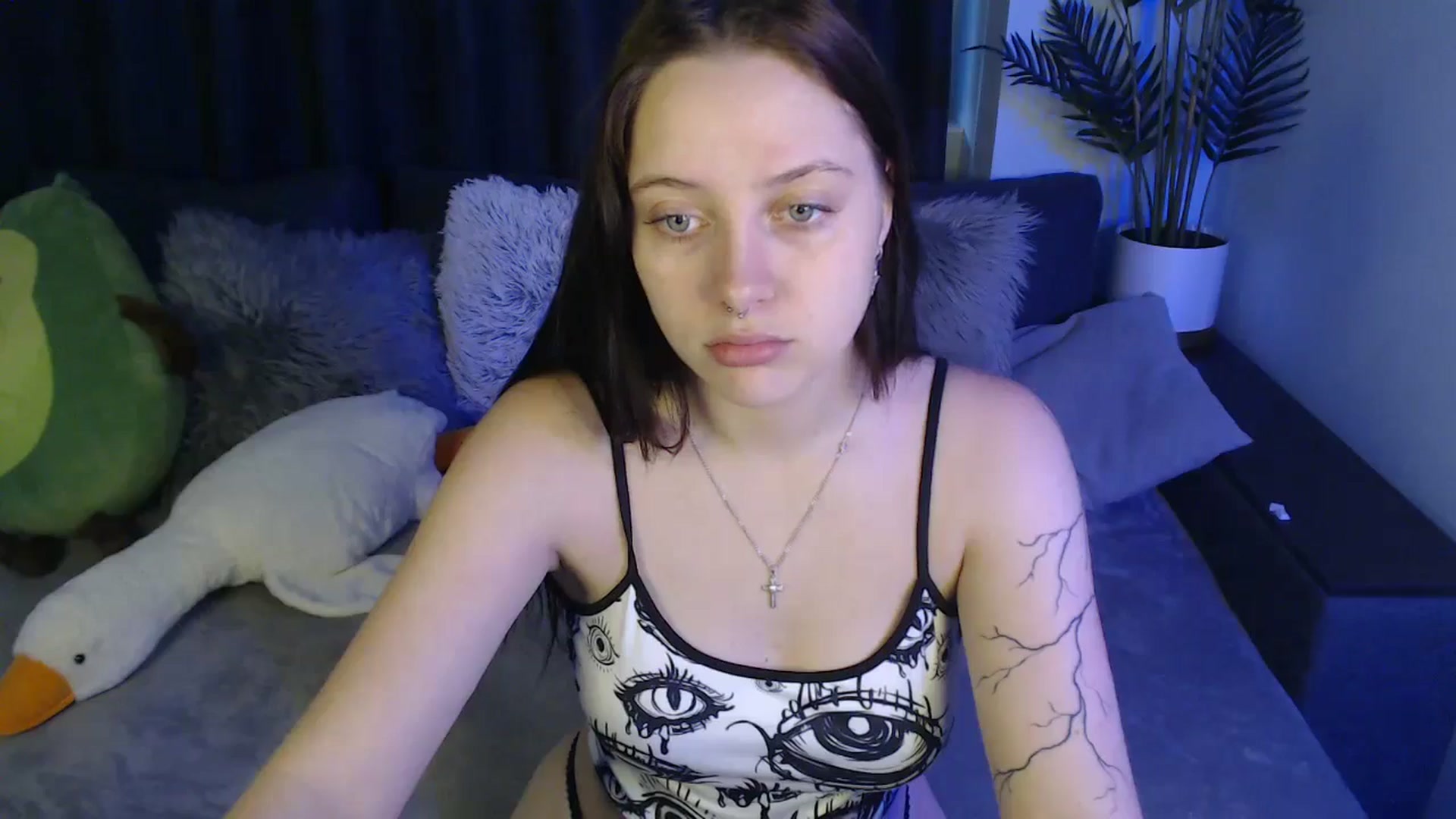 Gallery image thumbnail from SerenaSantos's myfreecams stream on, 06/22/2025, 13:13 image 4 of 20