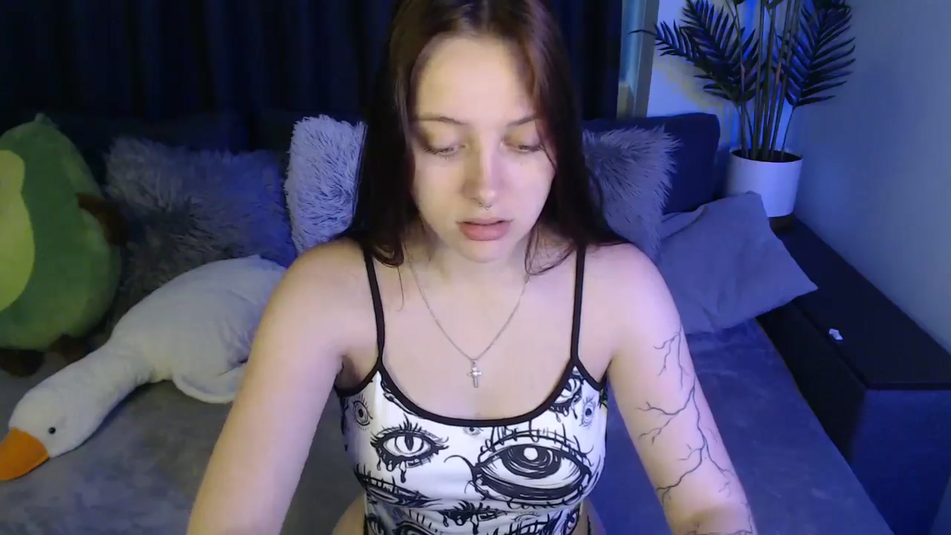 Gallery image thumbnail from SerenaSantos's myfreecams stream on, 06/22/2025, 13:13 image 17 of 20