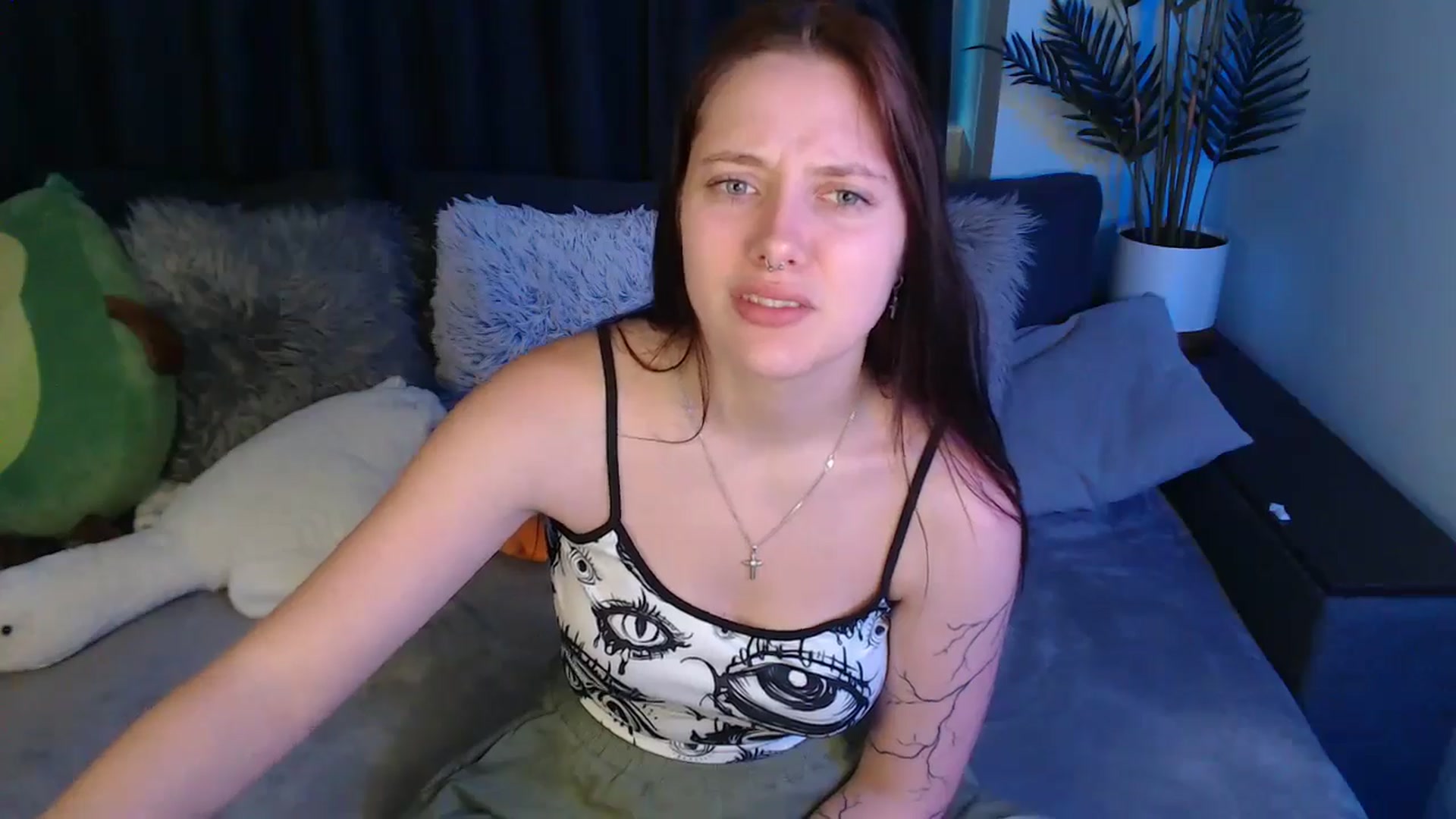Gallery image thumbnail from SerenaSantos's myfreecams stream on, 06/22/2025, 13:58 image 13 of 20