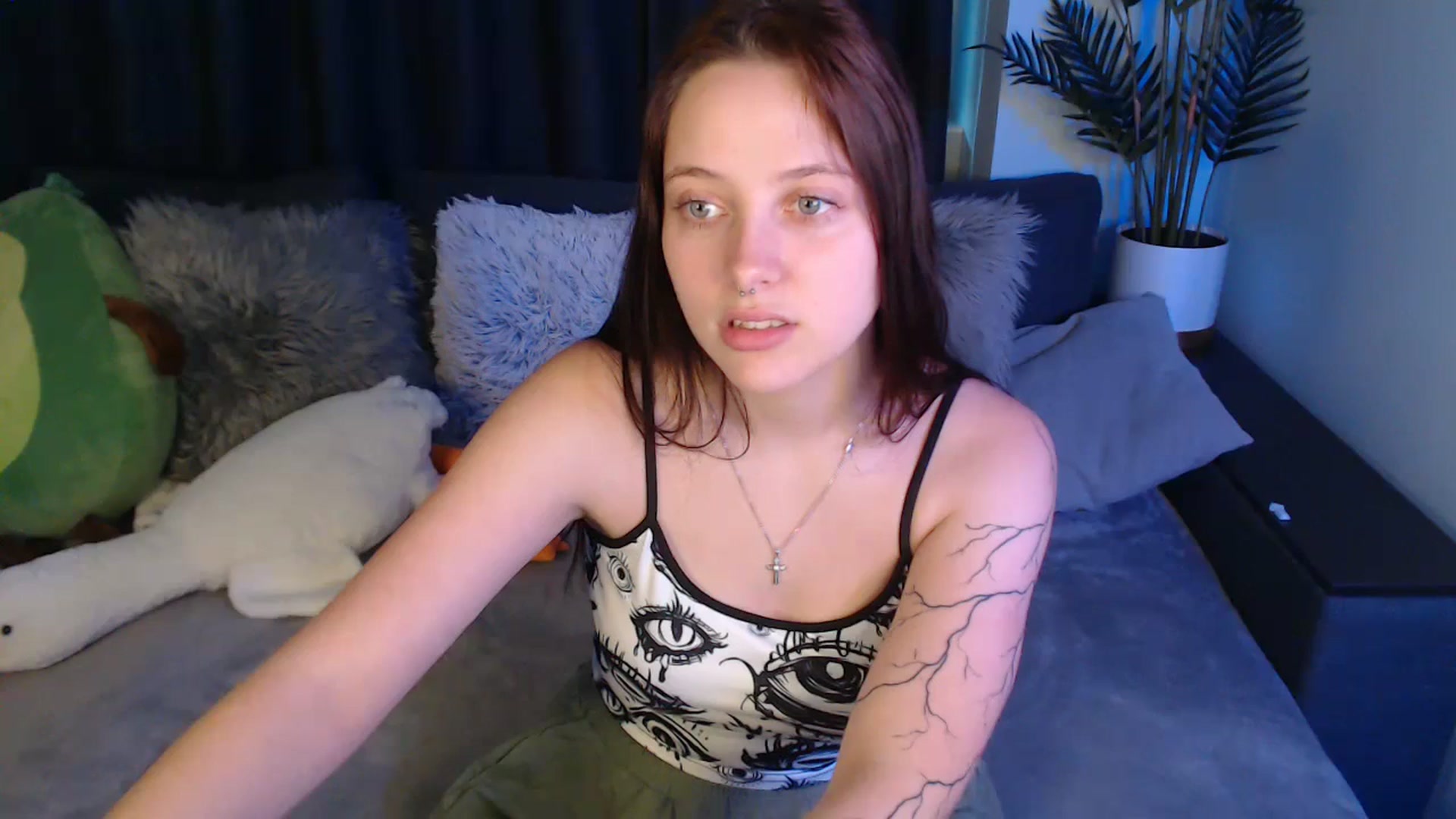Gallery image thumbnail from SerenaSantos's myfreecams stream on, 06/22/2025, 13:58 image 19 of 20