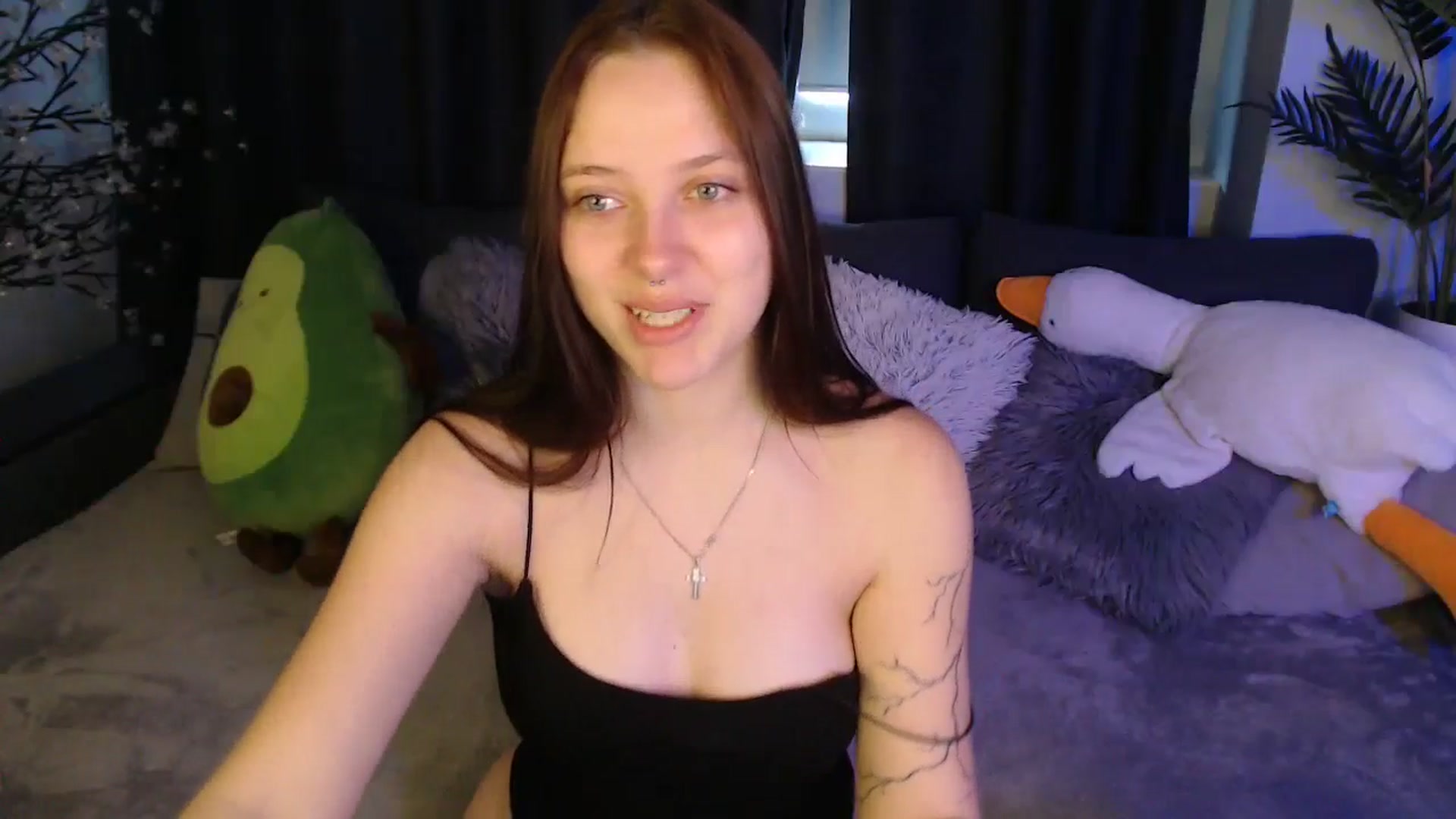 Gallery image thumbnail from SerenaSantos's myfreecams stream on, 06/24/2025, 10:00 image 19 of 20
