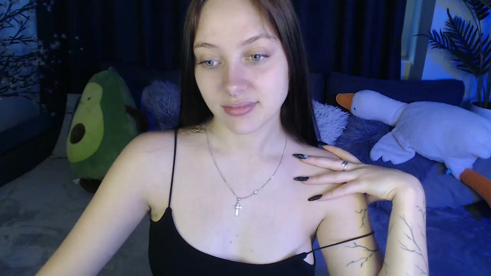 Gallery image thumbnail from SerenaSantos's myfreecams stream on, 06/24/2025, 10:00 image 13 of 20